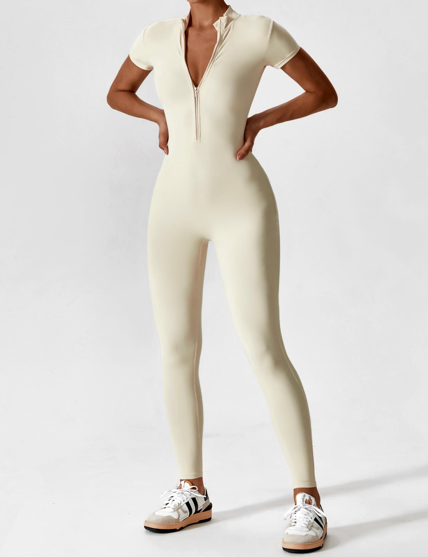 Lyne London™ | Short Sleeve Zipper Jumpsuit