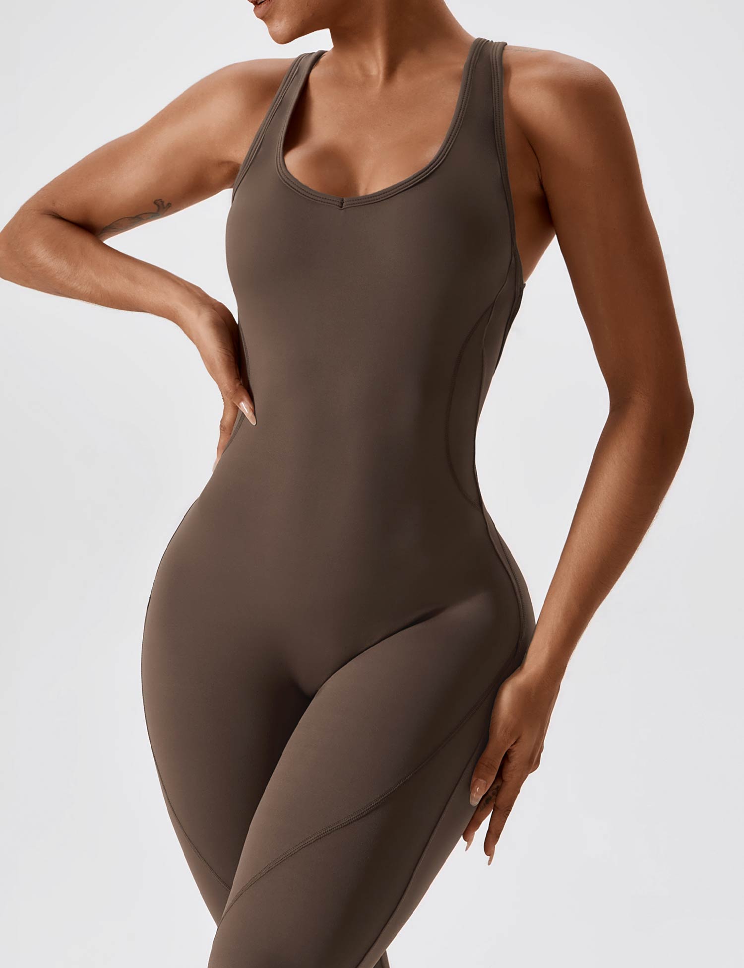 Lyne London™ | Open Back Flared Jumpsuit