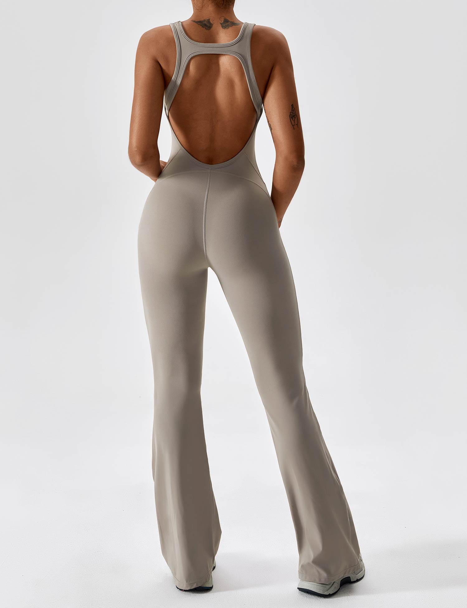 Lyne London™ | Open Back Flared Jumpsuit