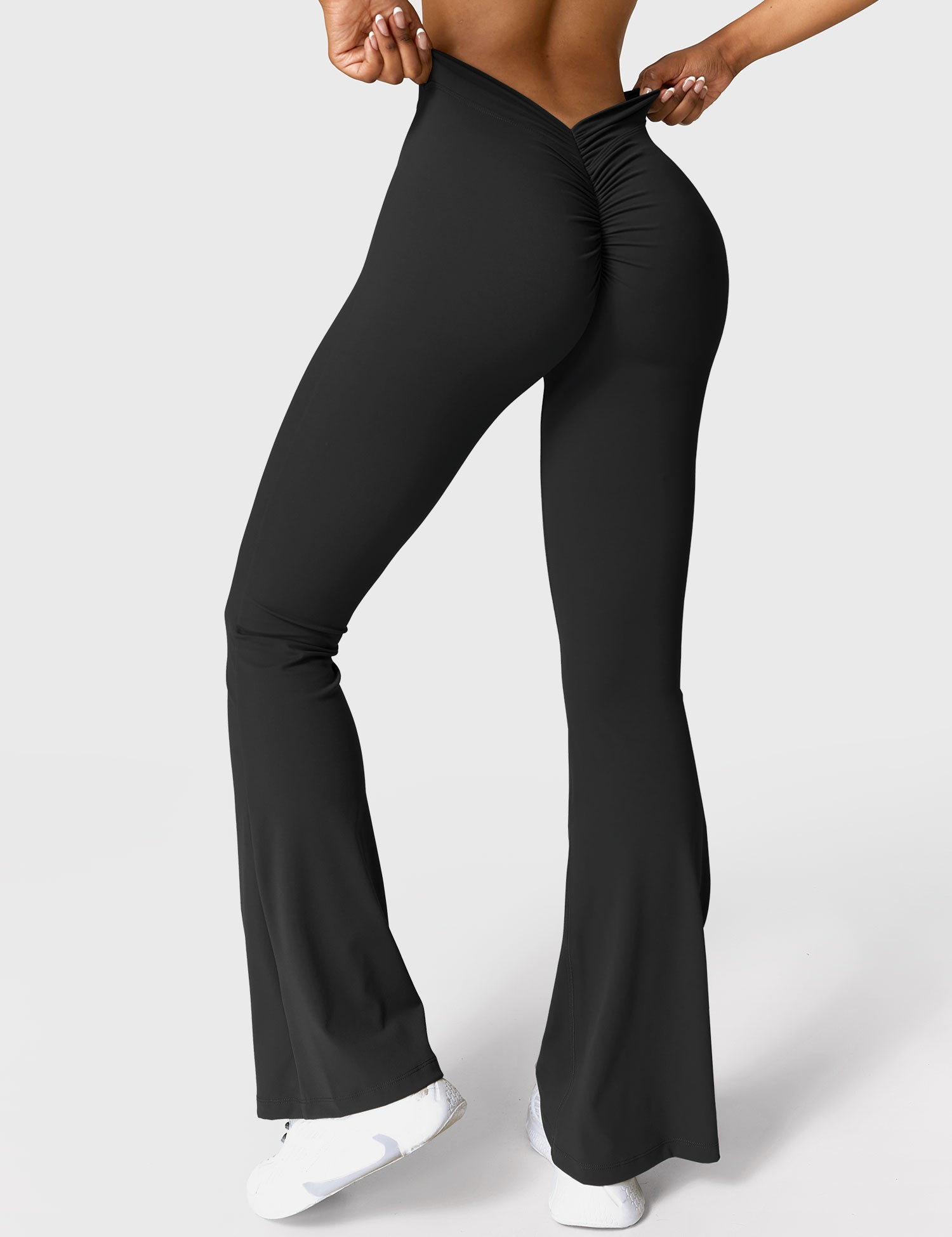 Lyne London™ | V-back Flare Leggings