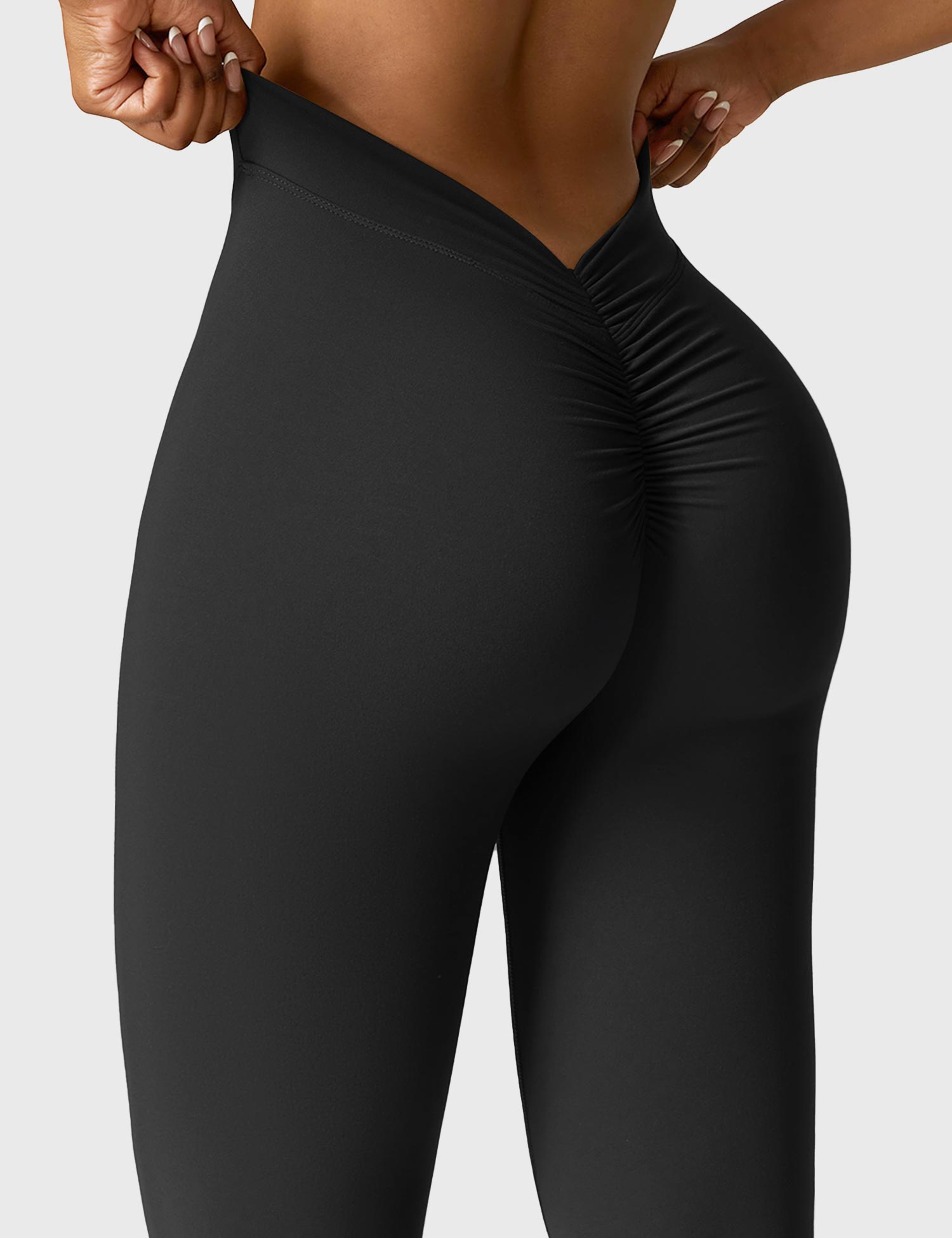 Lyne London™ | V-back Flare Leggings