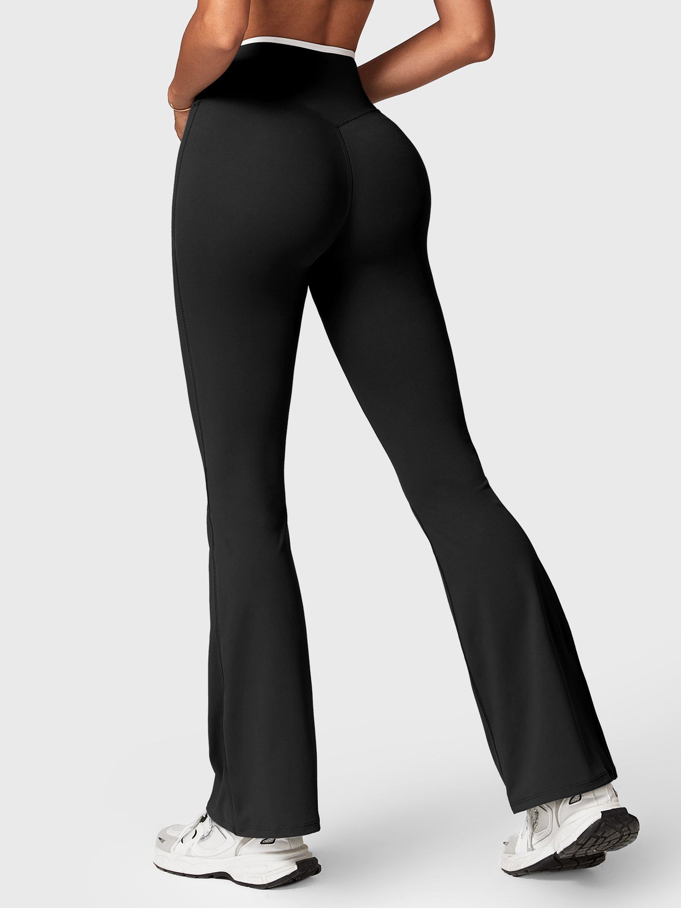 Lyne London™ | Contrast Trim Flare Leggings