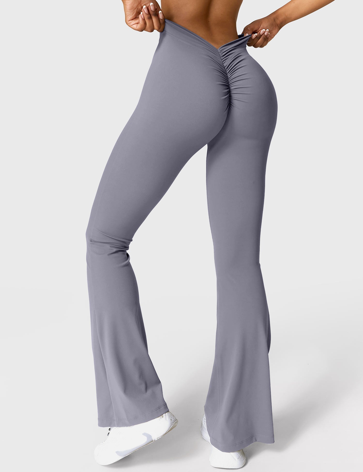 Lyne London™ | V-back Flare Leggings