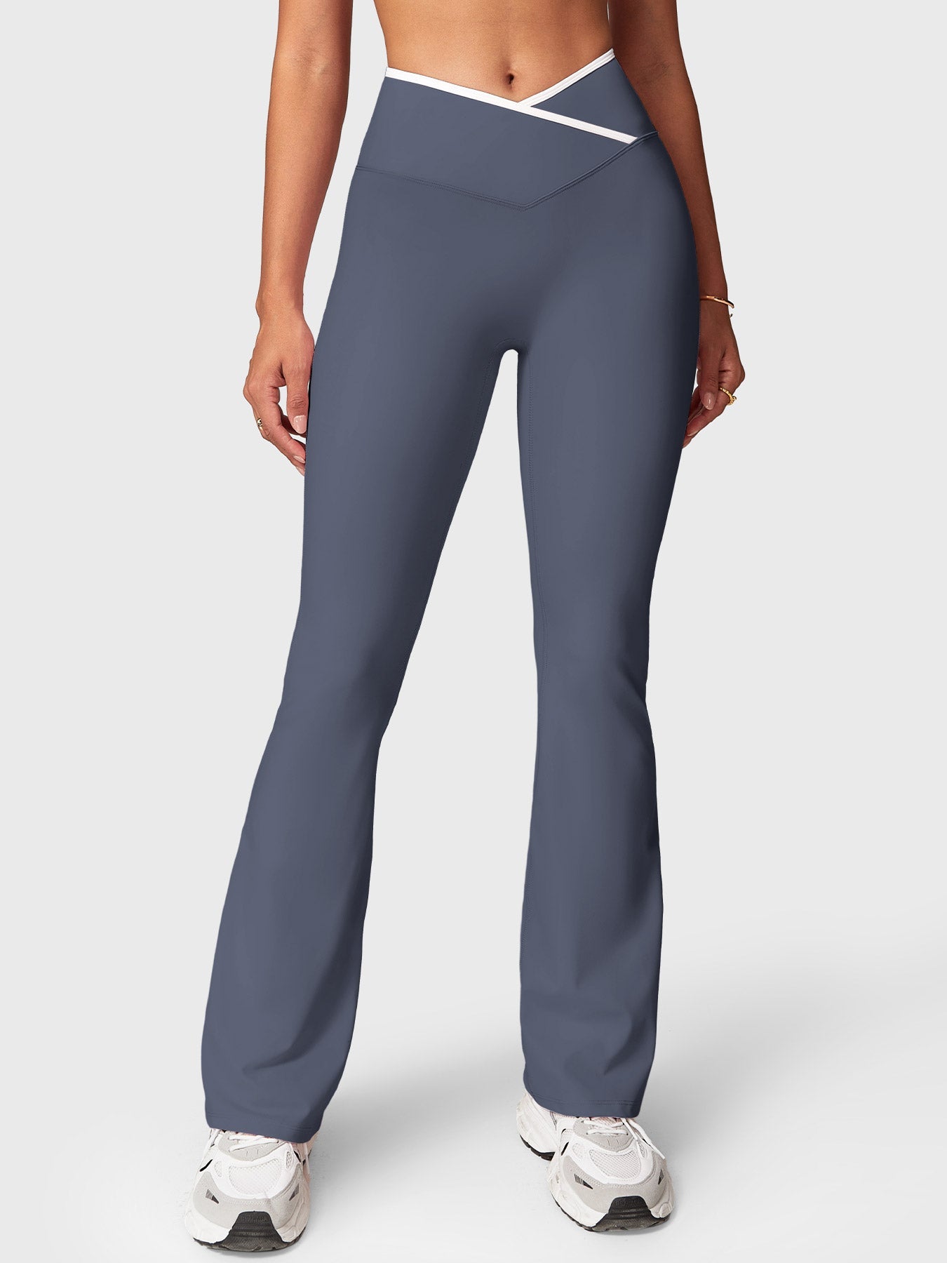 Lyne London™ | Contrast Trim Flare Leggings