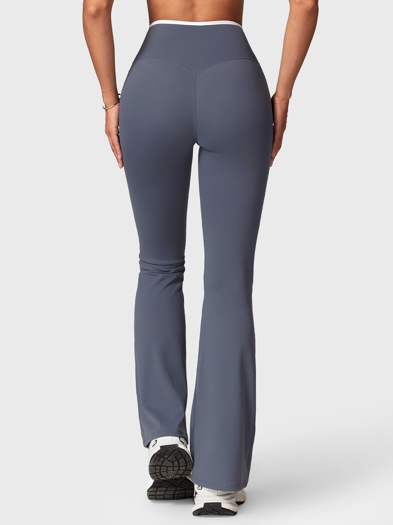 Lyne London™ | Contrast Trim Flare Leggings