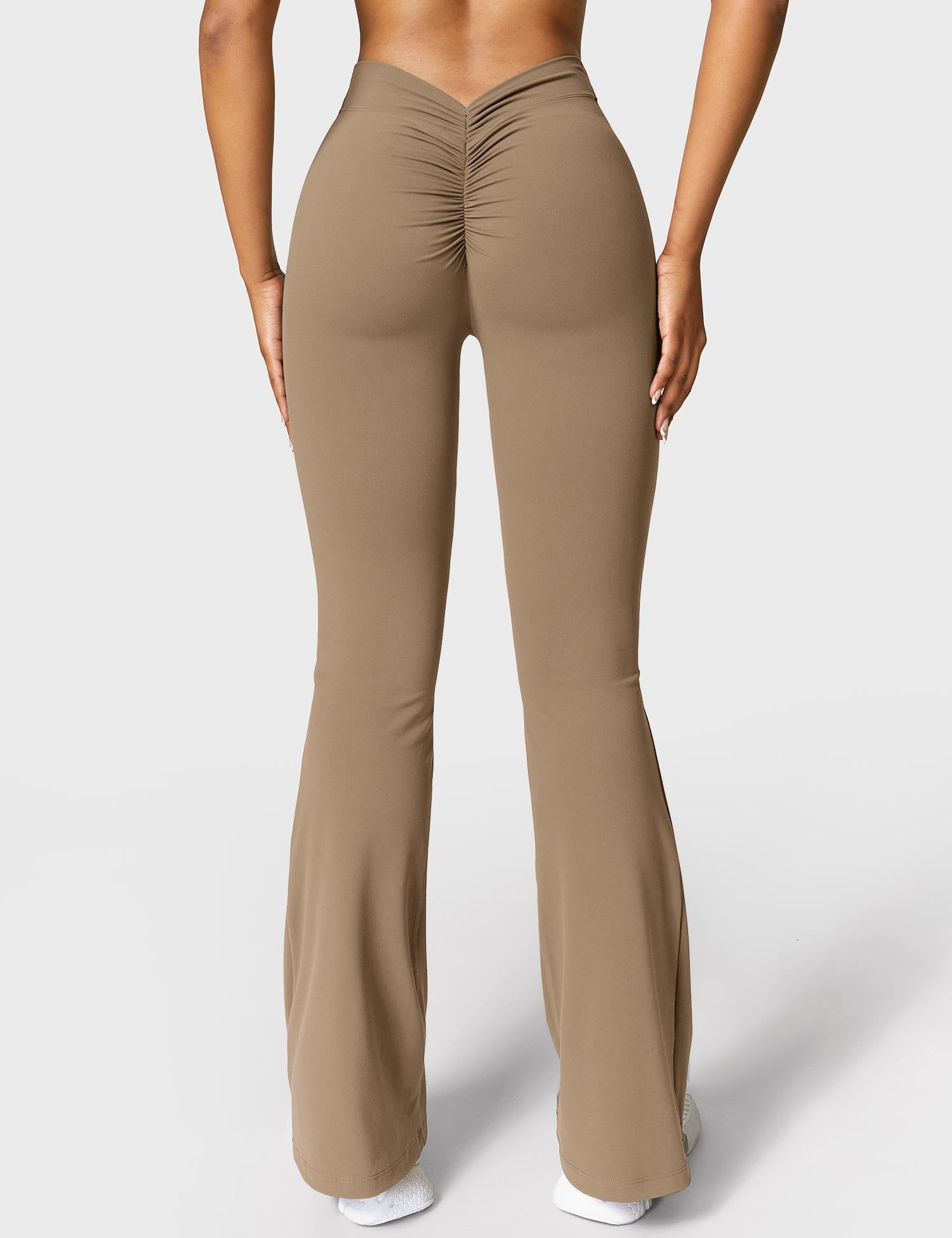 Lyne London™ | V-back Flare Leggings