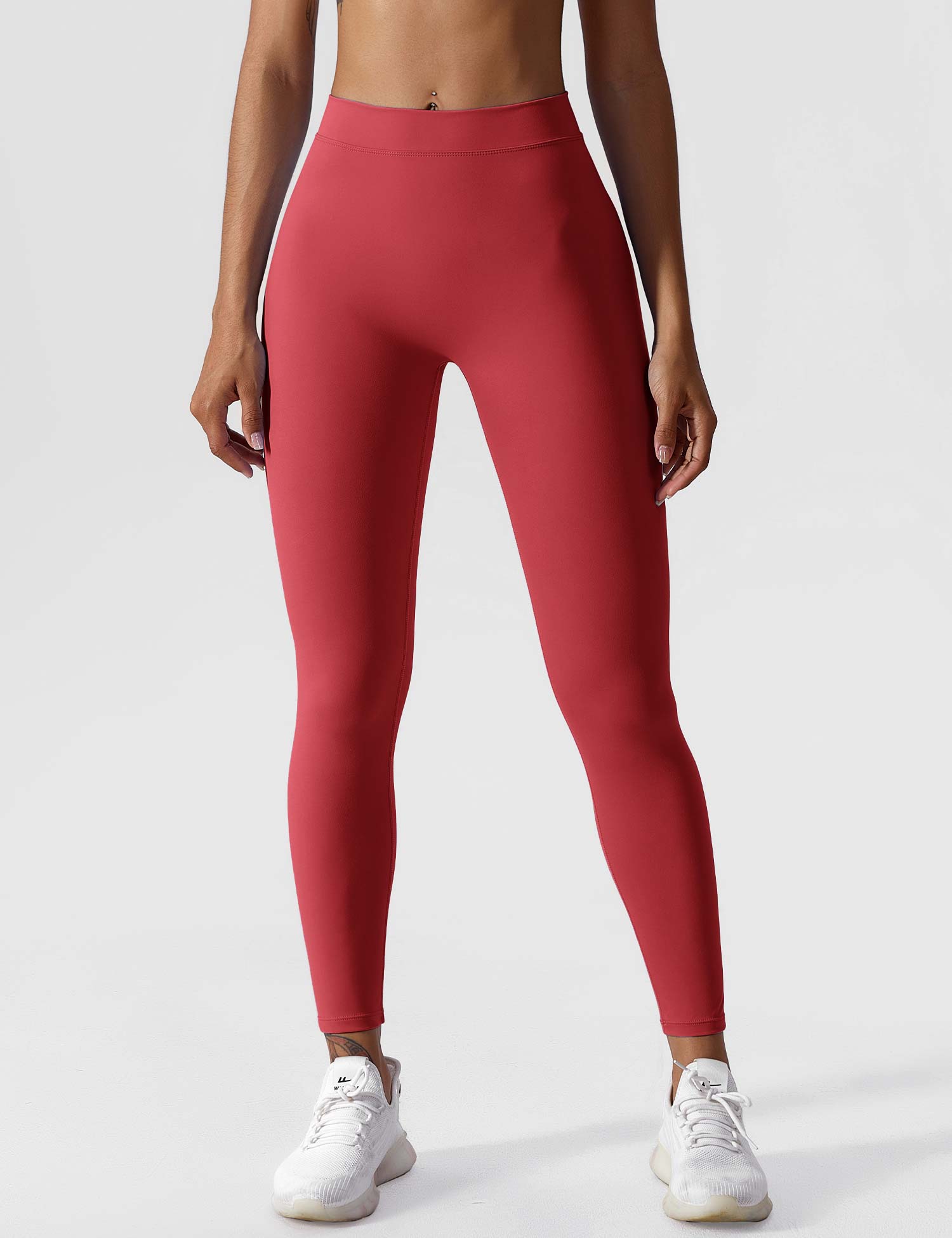 Lyne London™ | V-back Ruched Leggings