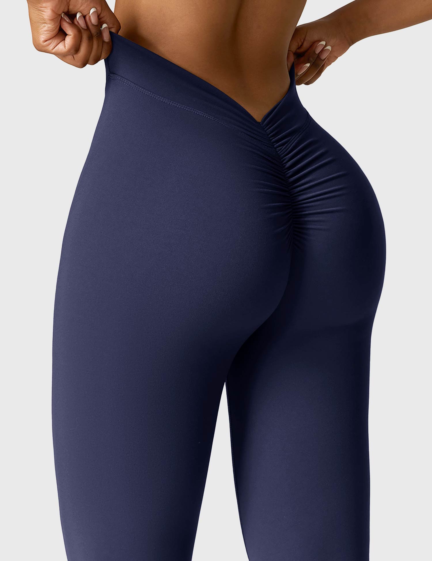 Lyne London™ | V-back Flare Leggings