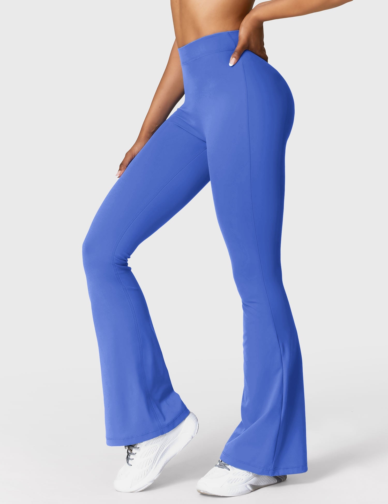 Lyne London™ | V-back Flare Leggings