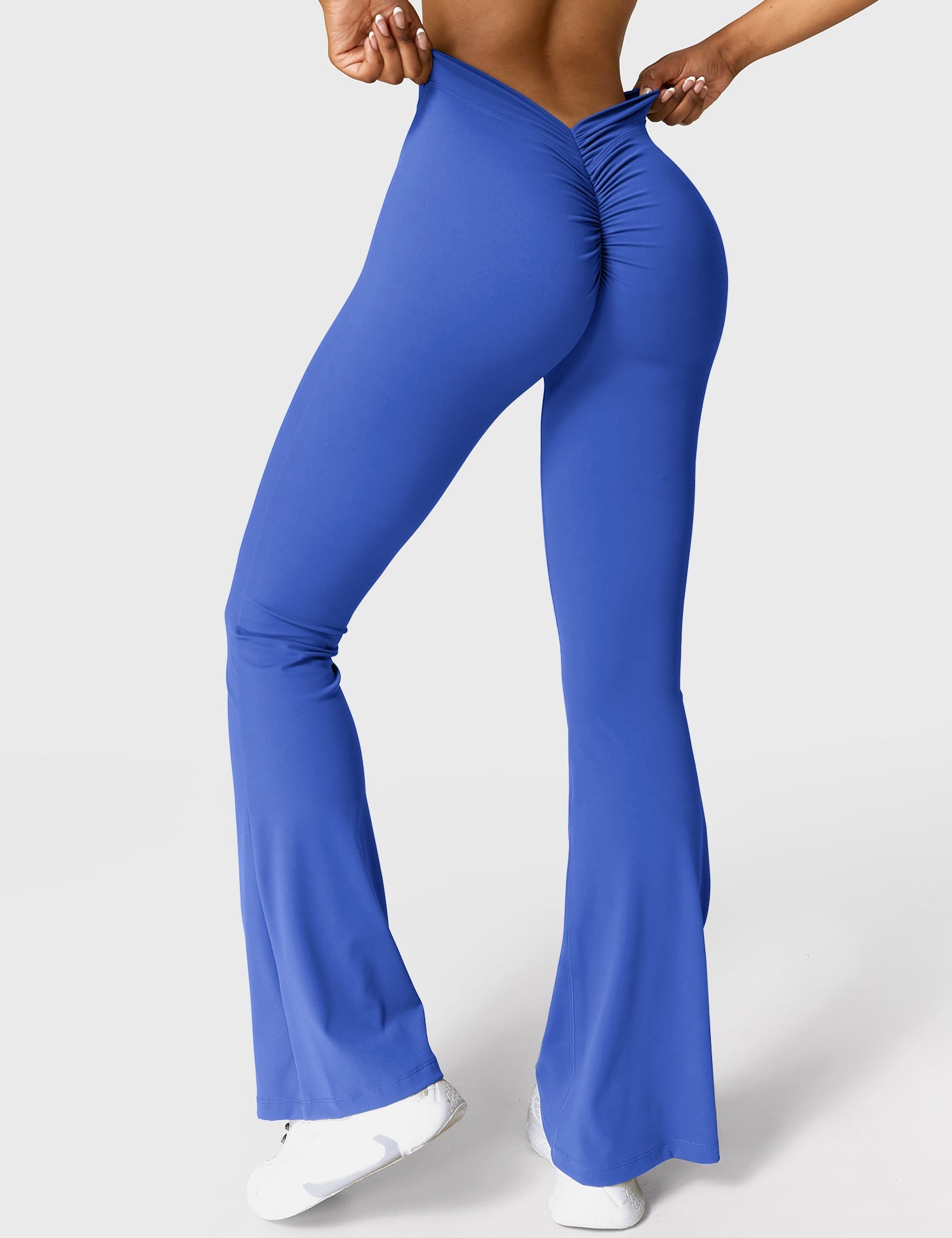 Lyne London™ | V-back Flare Leggings