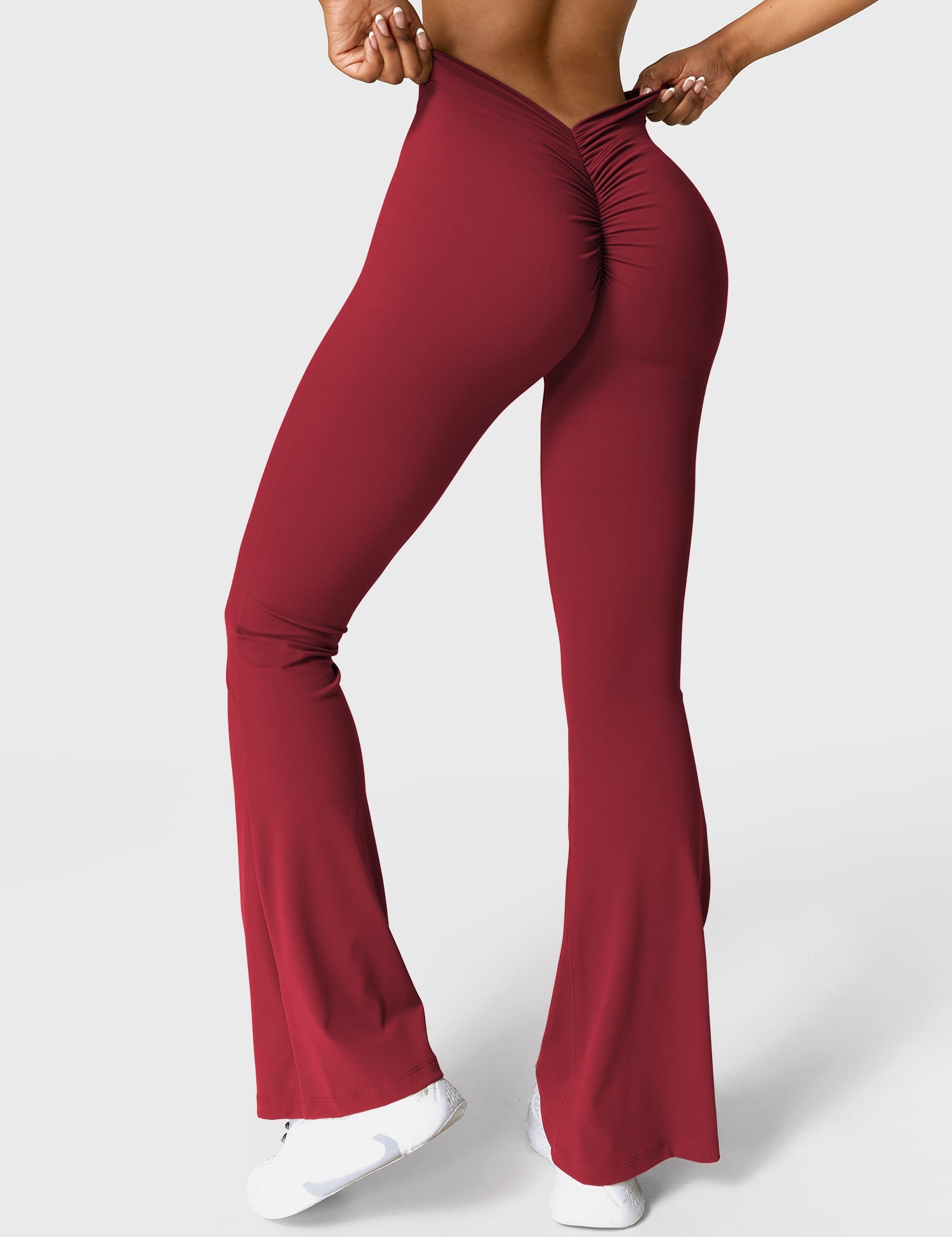 Lyne London™ | V-back Flare Leggings
