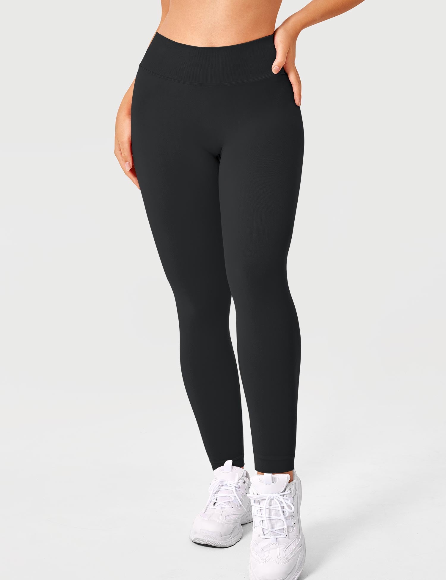 Lyne London™ | V-back Leggings