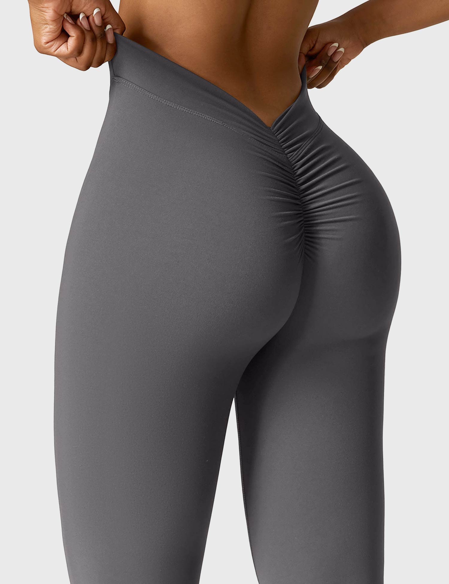 Lyne London™ | V-back Flare Leggings
