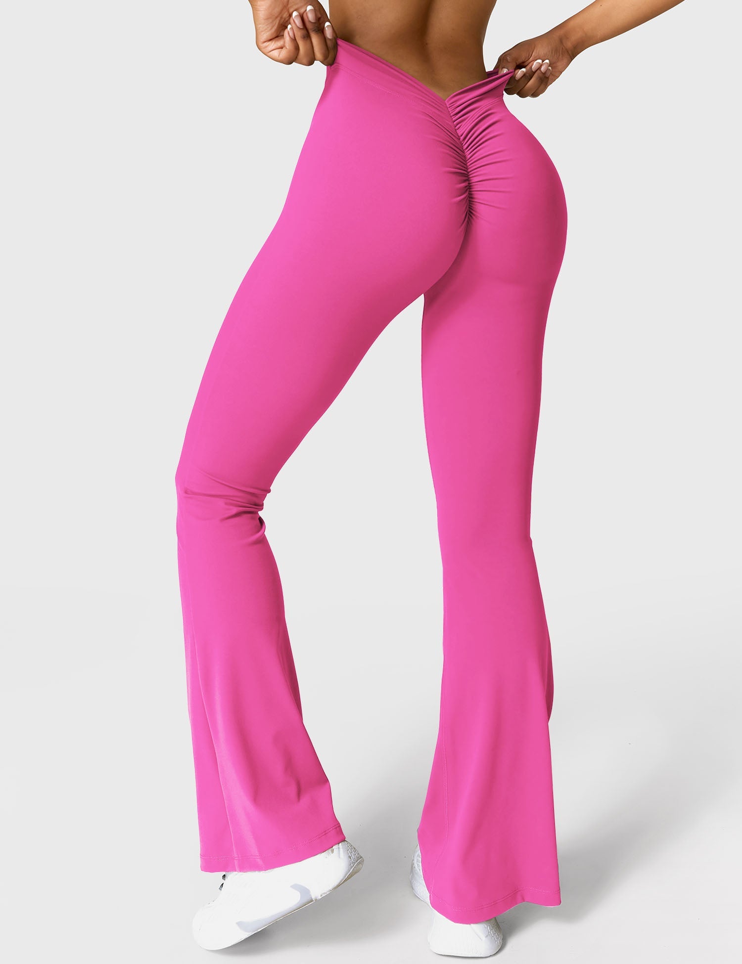 Lyne London™ | V-back Flare Leggings