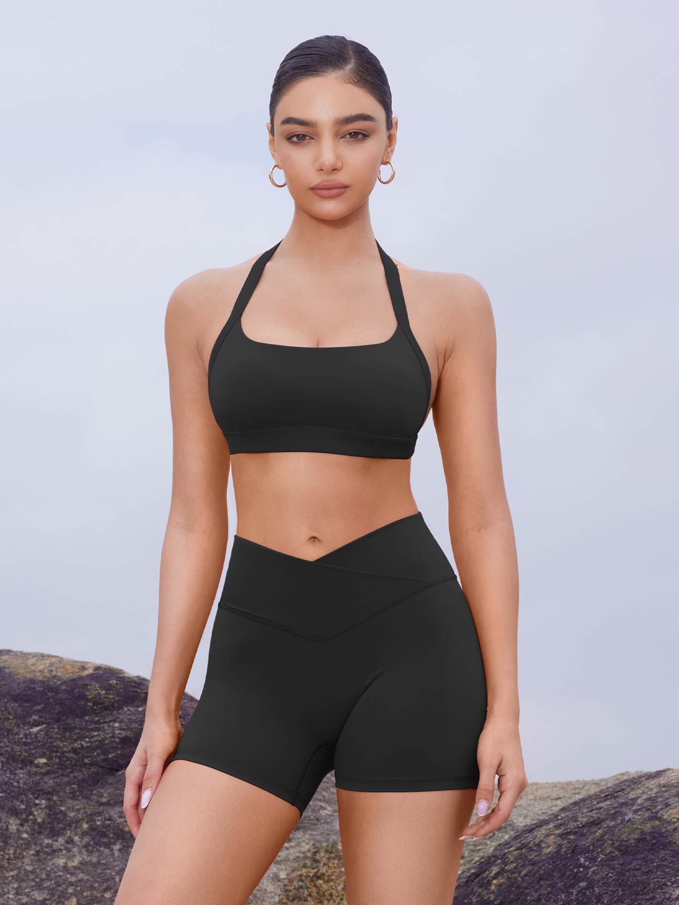 Lyne London™ | V-waistband Shorts