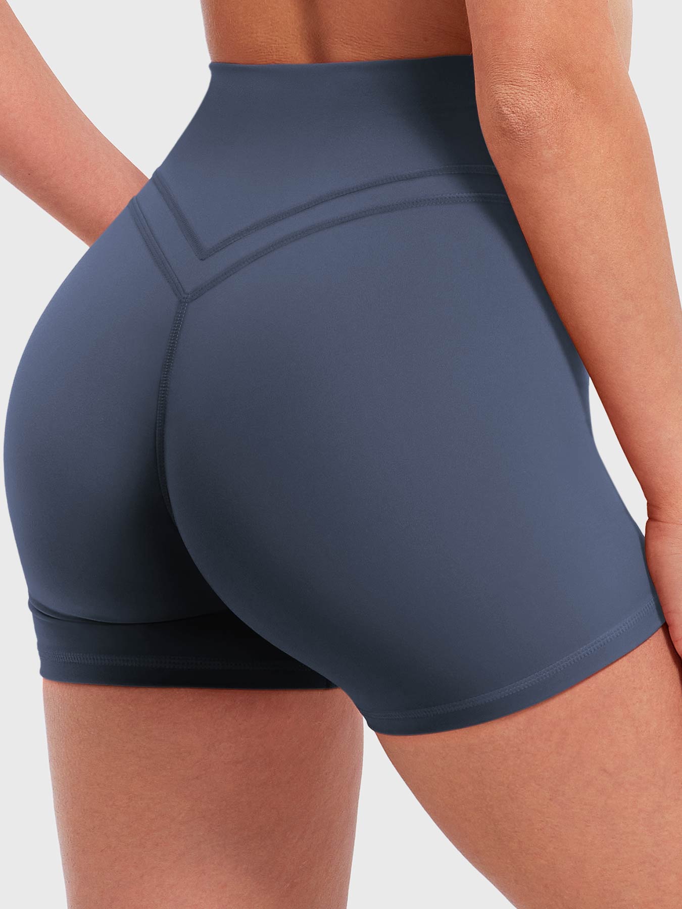 Lyne London™ | V-waistband Shorts