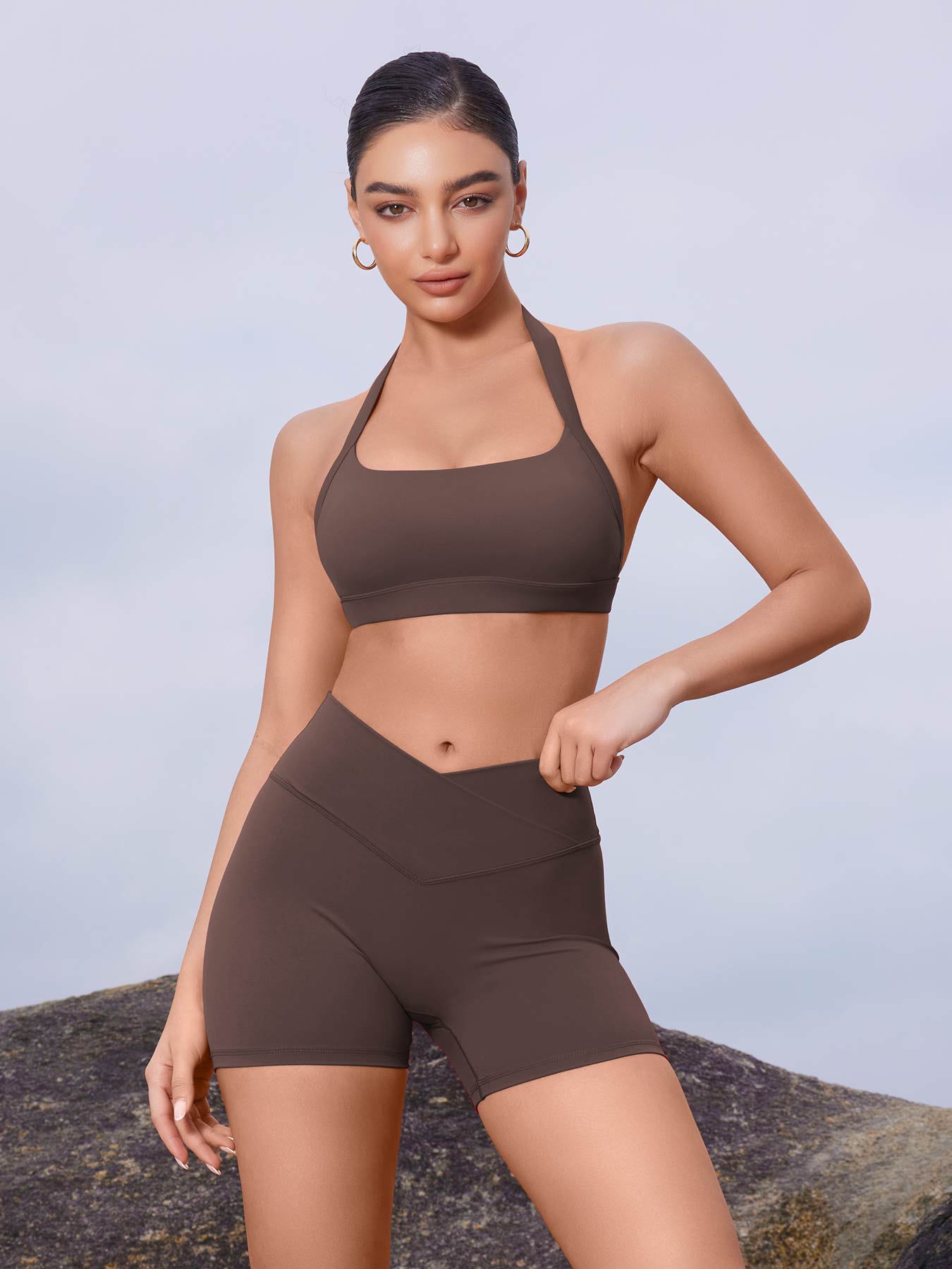 Lyne London™ | V-waistband Shorts