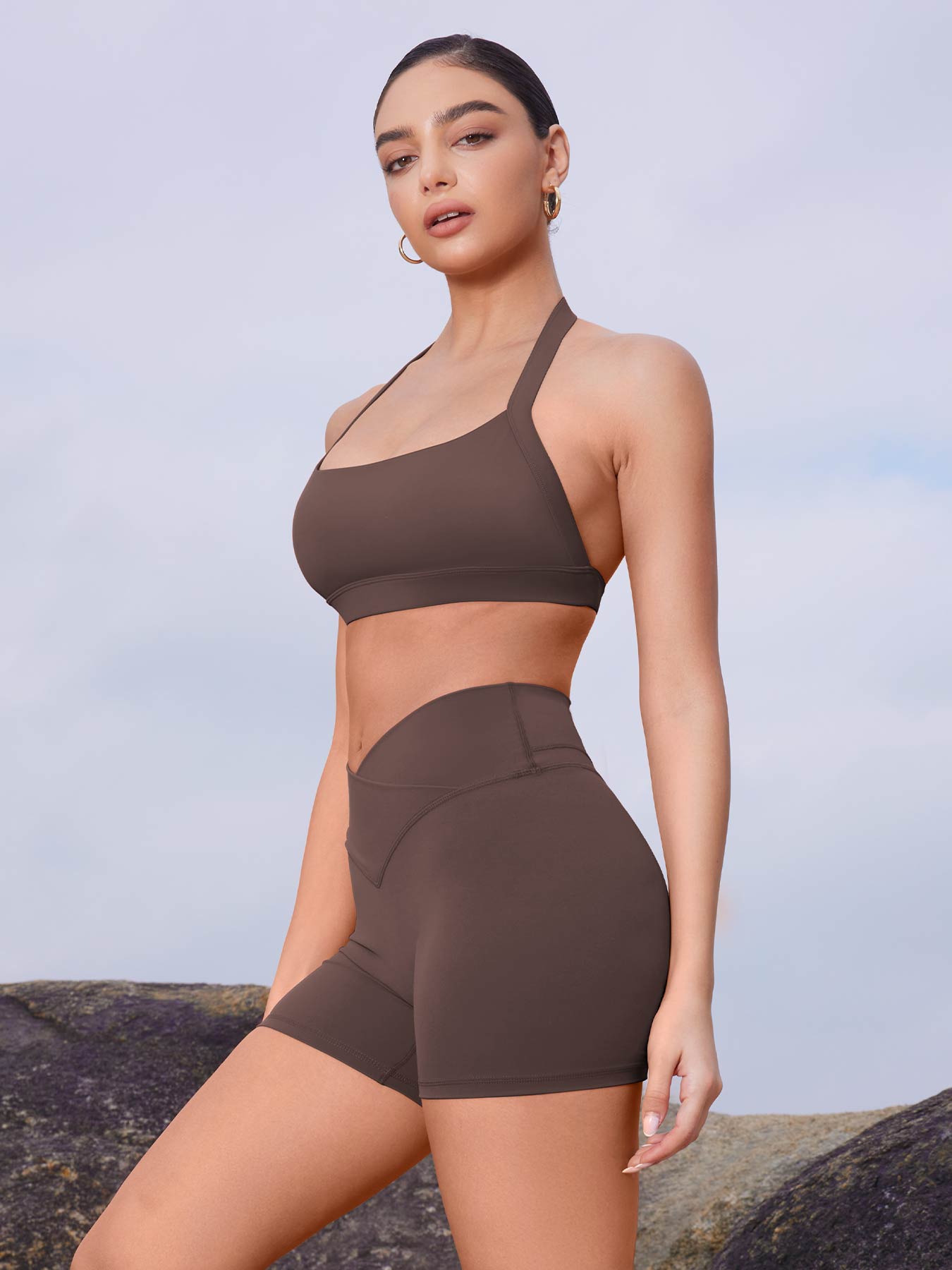 Lyne London™ | V-waistband Shorts