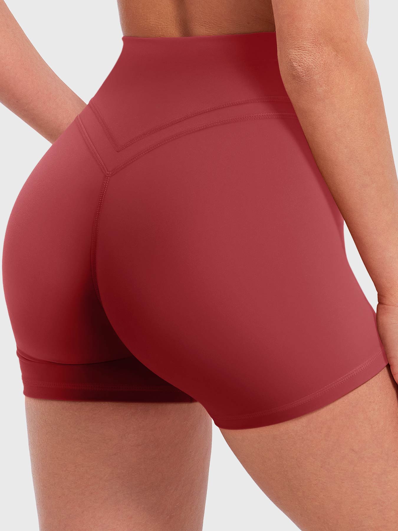 Lyne London™ | V-waistband Shorts