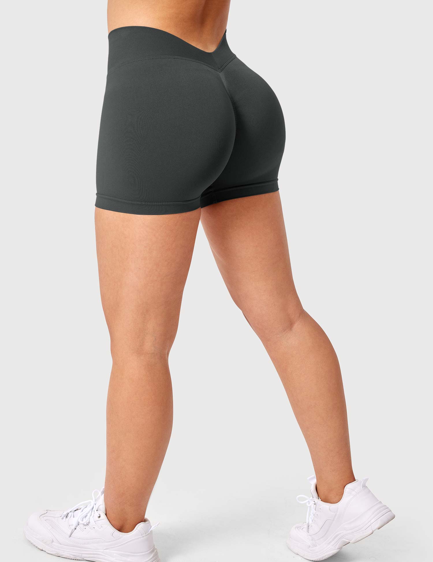 Lyne London™ | V Cross Liz Seamless Shorts 3.6"