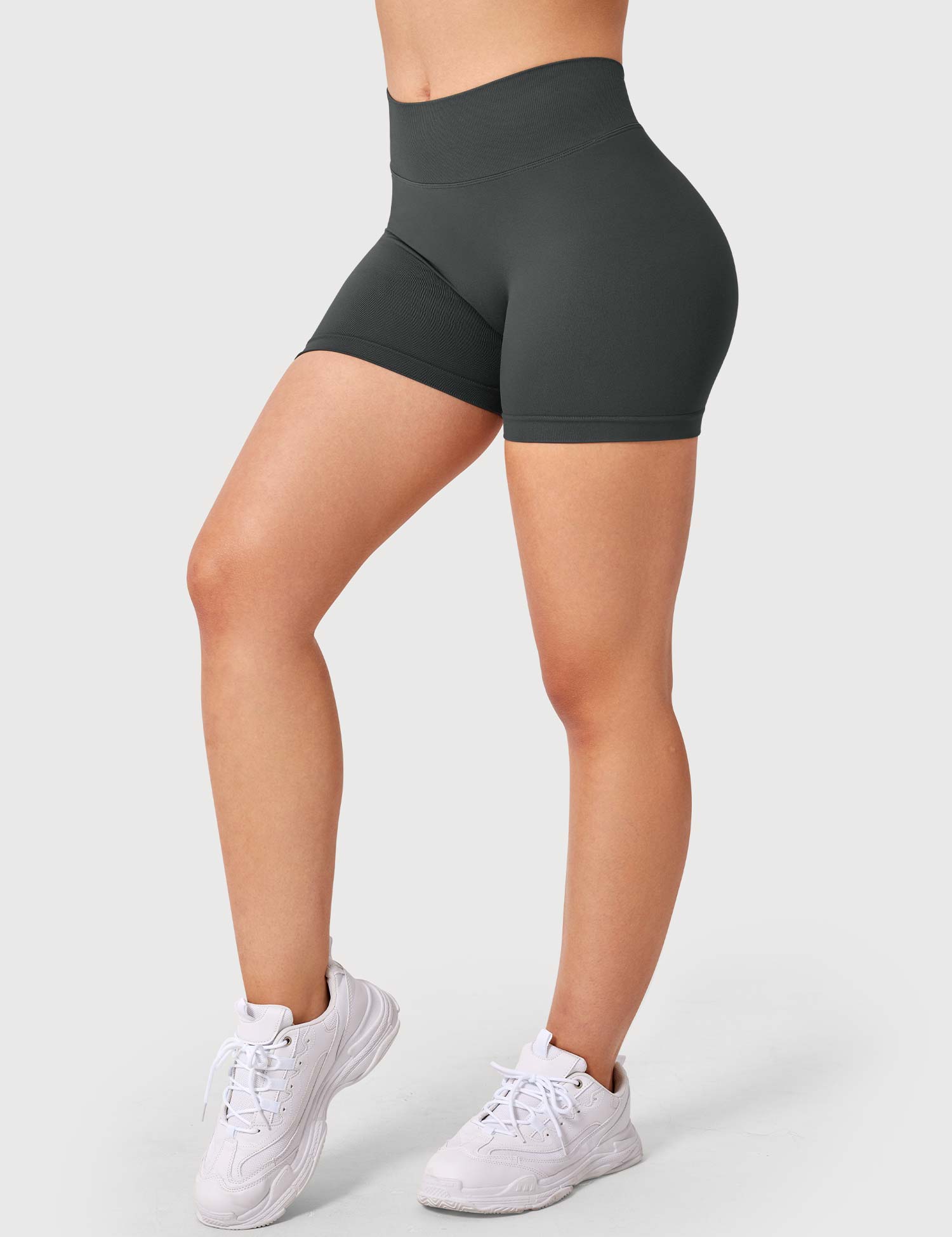 Lyne London™ | V Cross Liz Seamless Shorts 3.6"