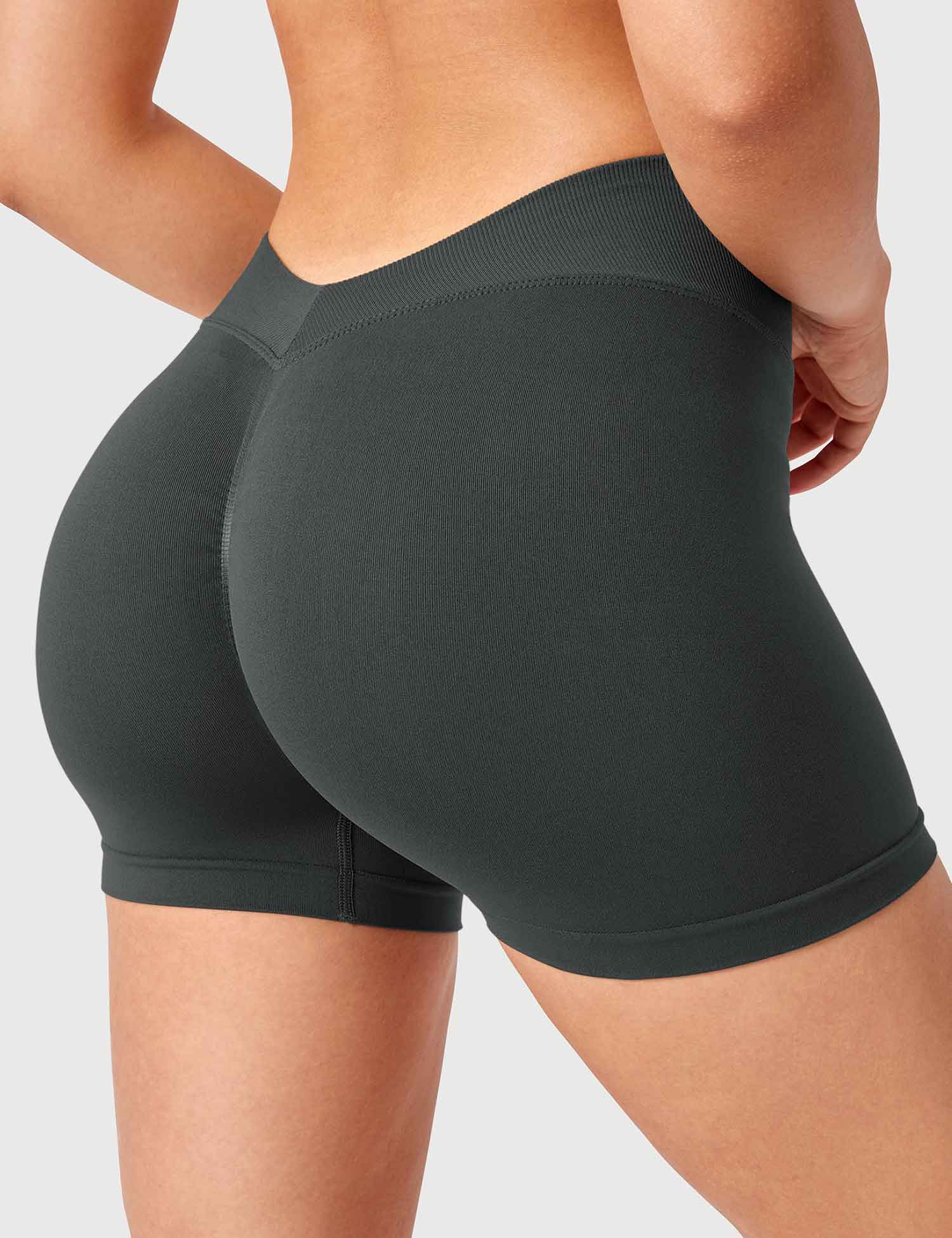 Lyne London™ | V Cross Liz Seamless Shorts 3.6"