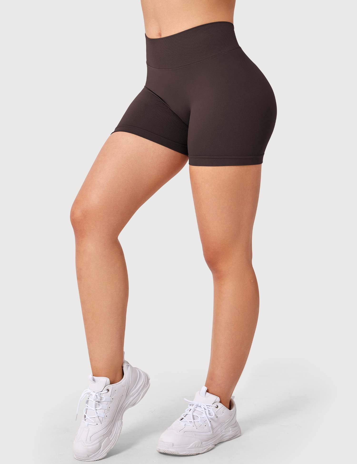 Lyne London™ | V Cross Liz Seamless Shorts 3.6"