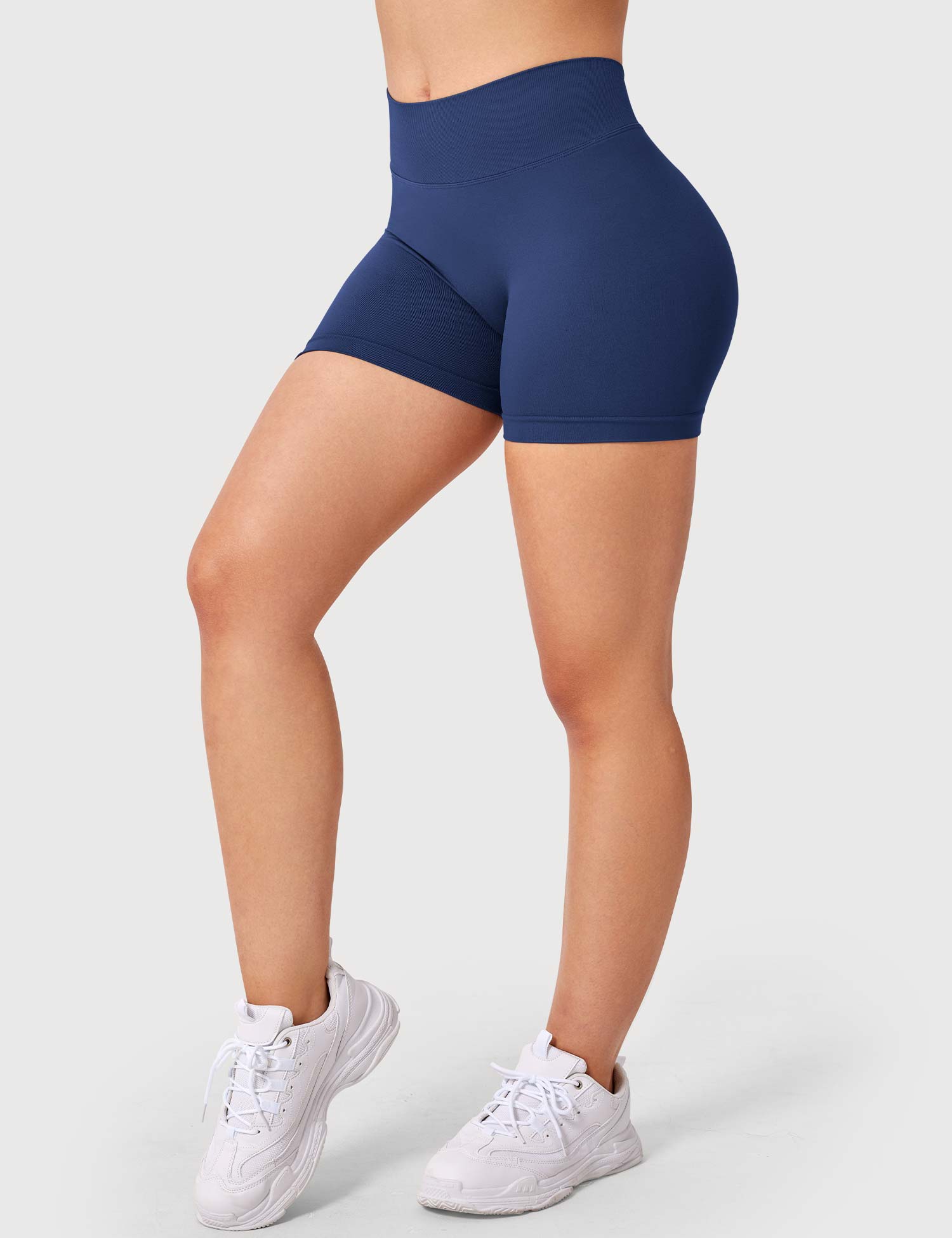 Lyne London™ | V Cross Liz Seamless Shorts 3.6"