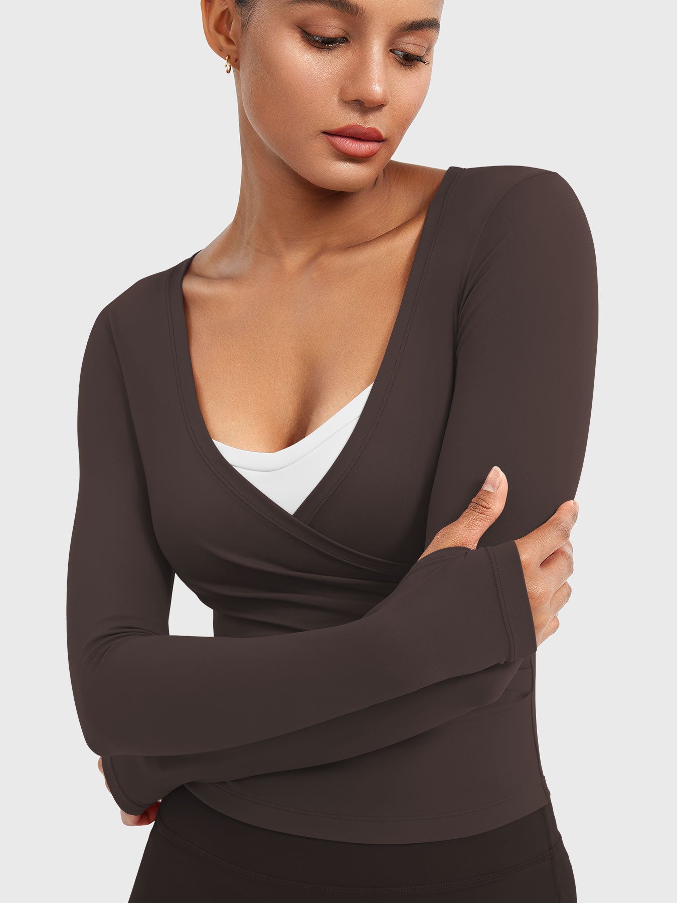 Lyne London™ | V Neck Long Sleeve Top