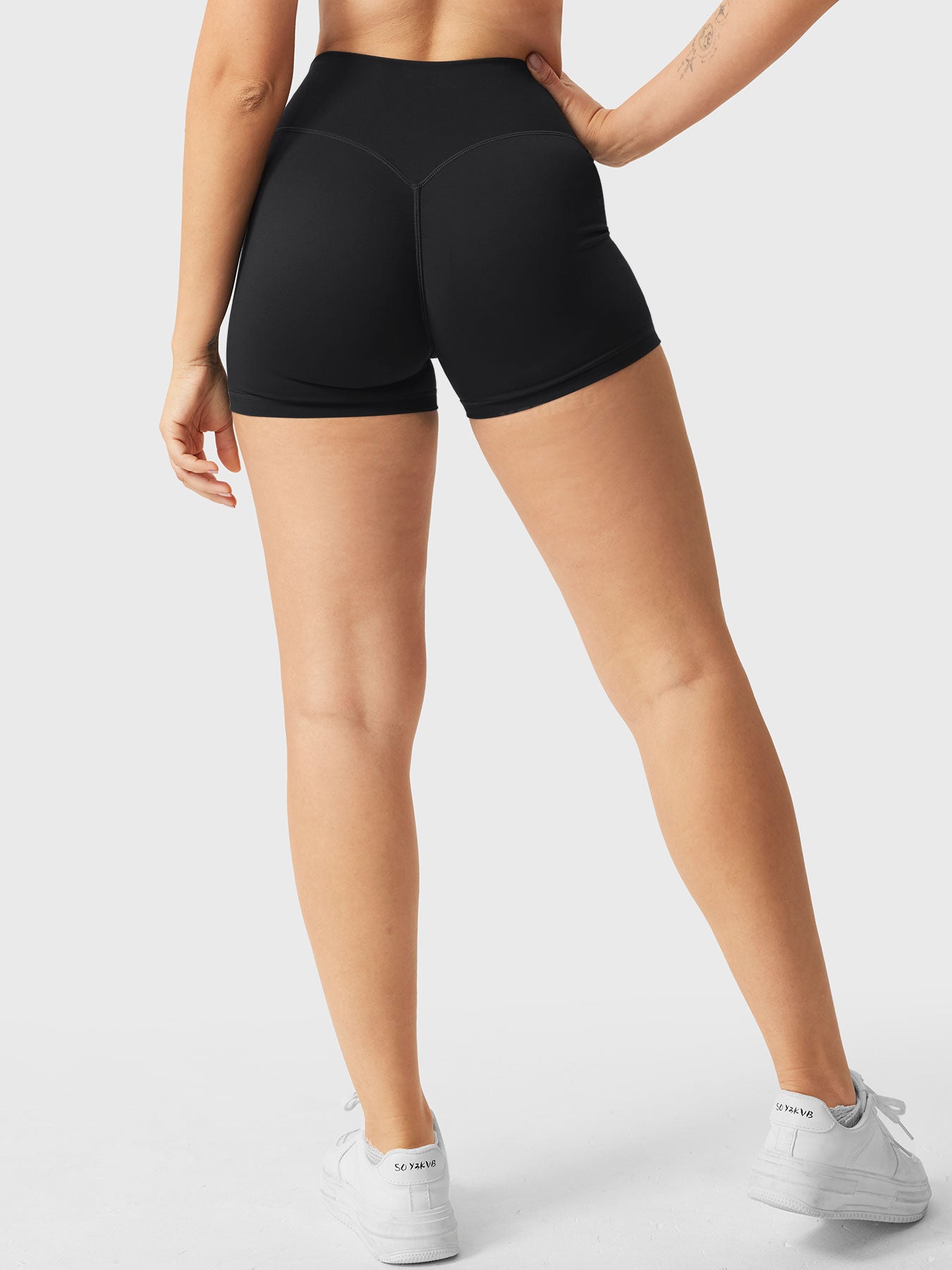Lyne London™ | 2.5" Running Shorts