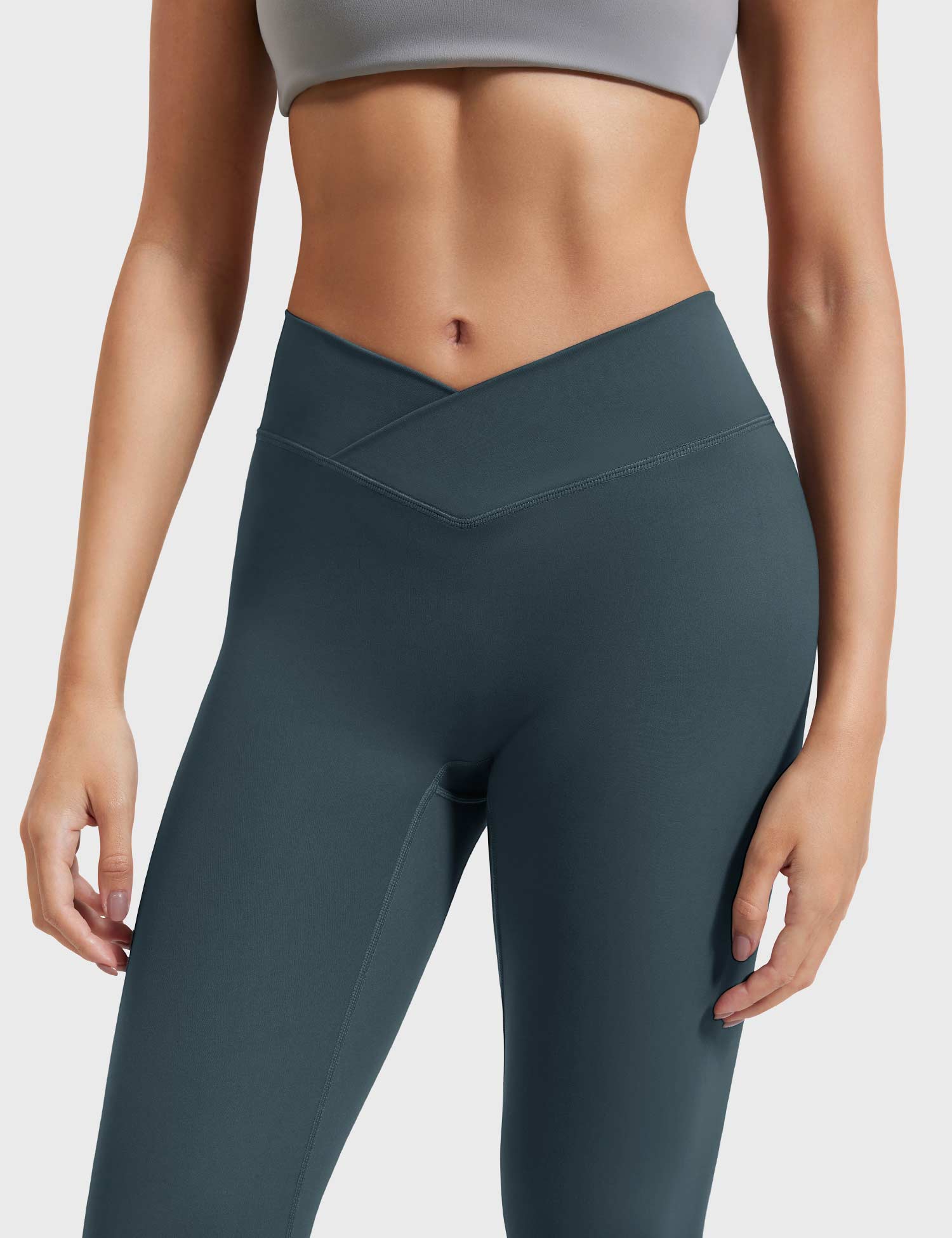Lyne London™ | V-waistband Leggings