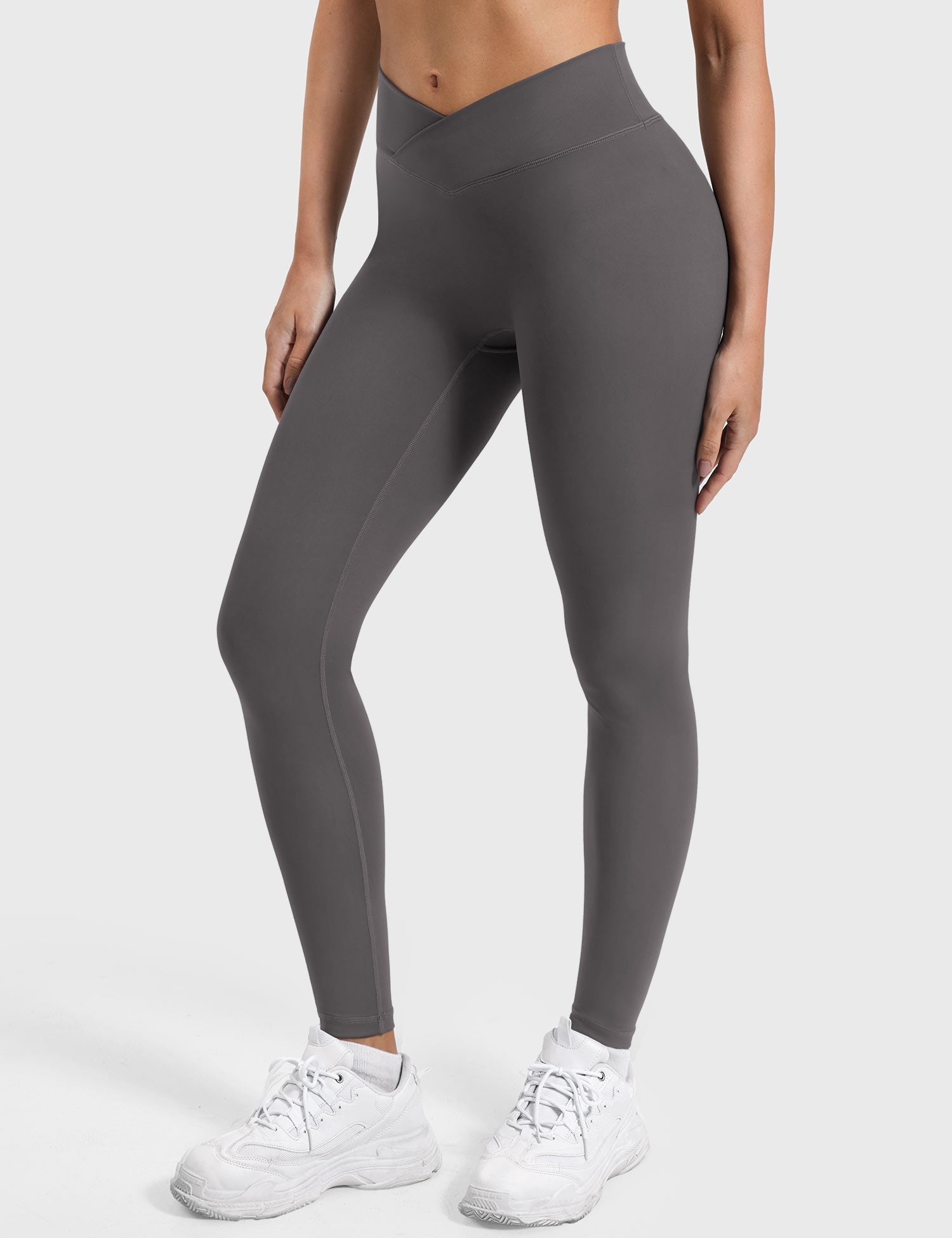 Lyne London™ | V-waistband Leggings