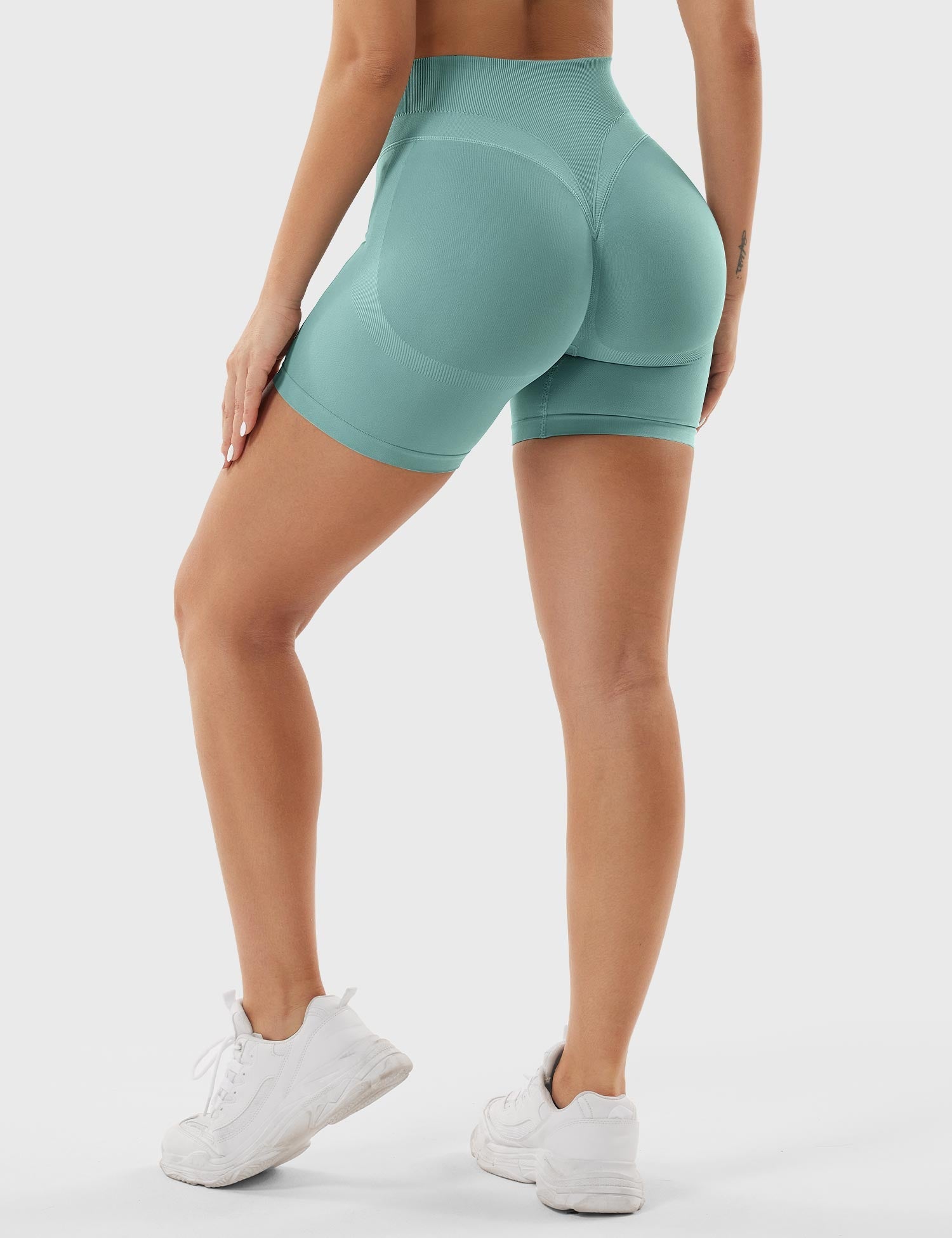 Lyne London™ | 4.5" Seamless Shorts