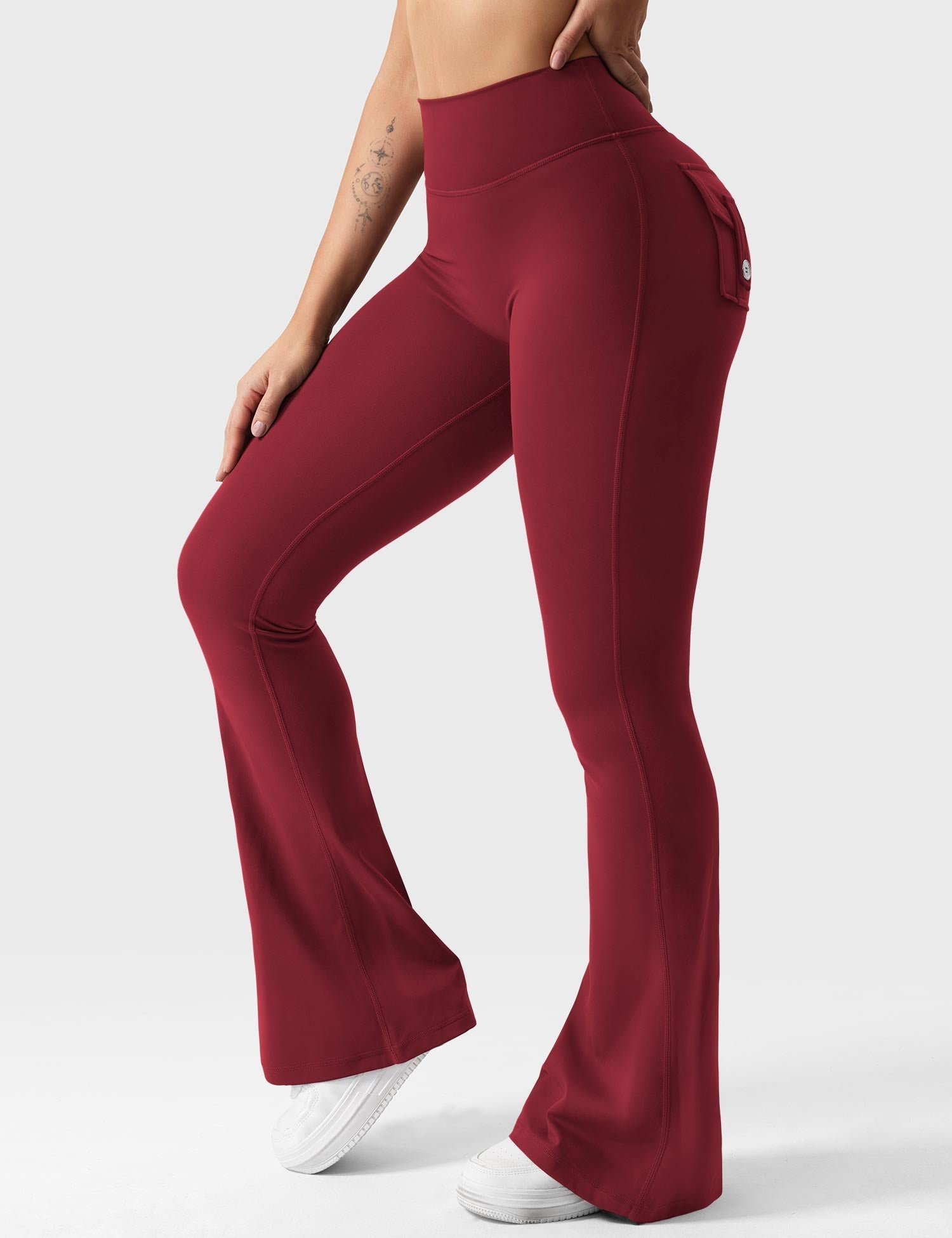 Lyne London™ | Flared Leggings with Pockets