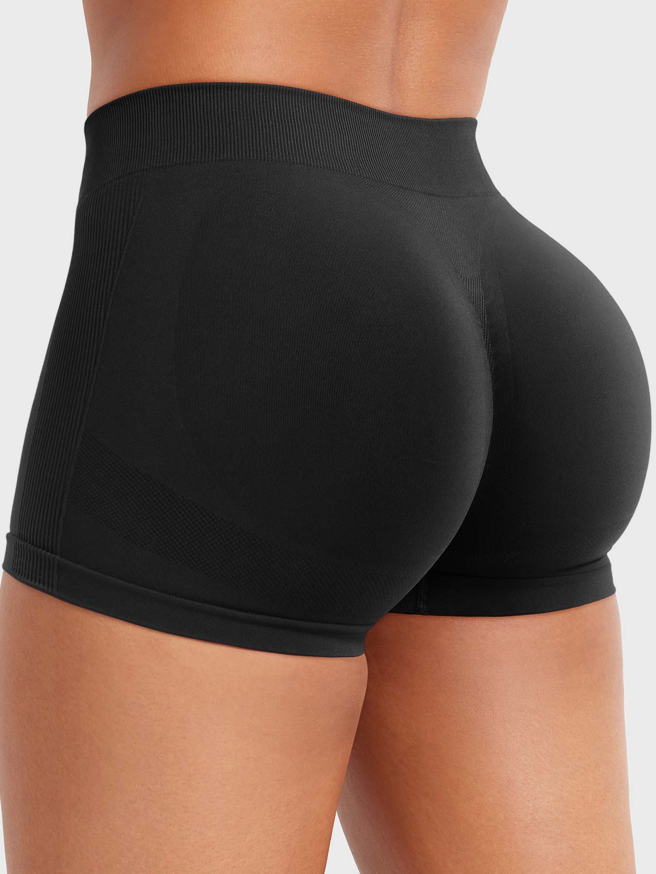 Lyne London™ | 2.5" Low Rise Shorts