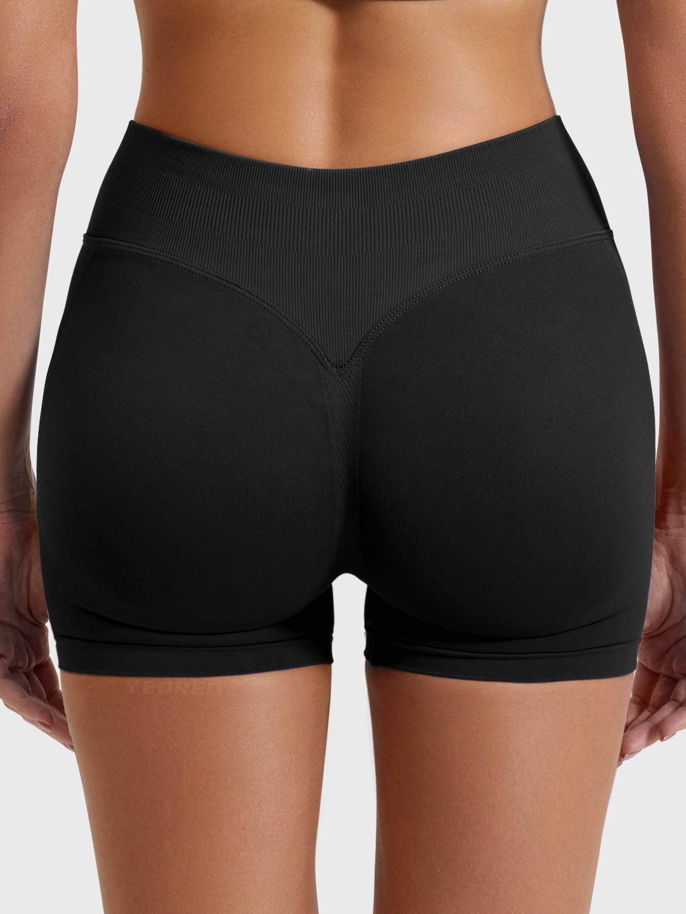 Lyne London™ | Hidden Scrunch Shorts