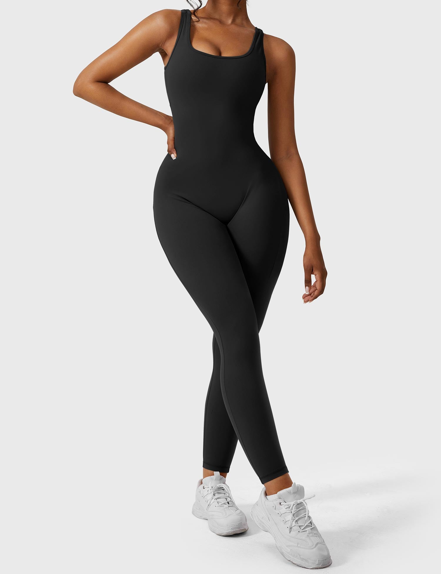 Lyne London™ | V-Back Jumpsuit