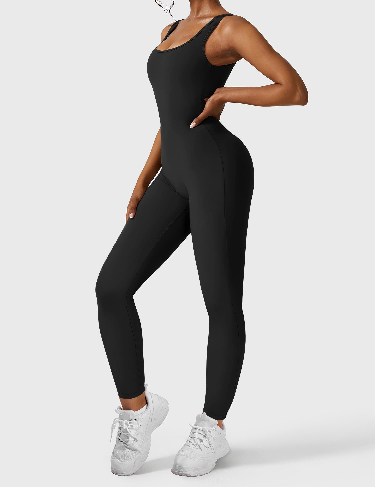 Lyne London™ | V-Back Jumpsuit