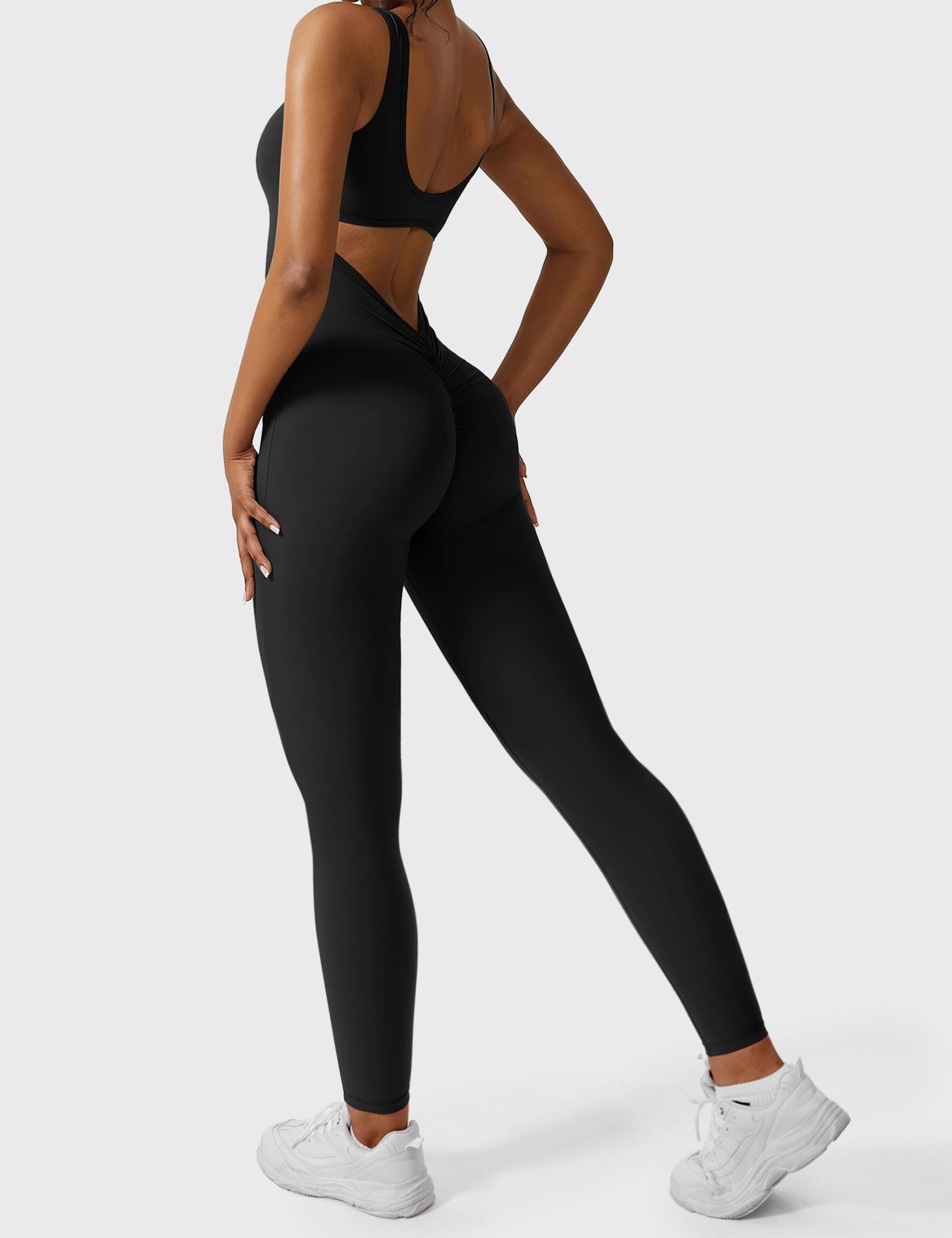Lyne London™ | V-Back Jumpsuit