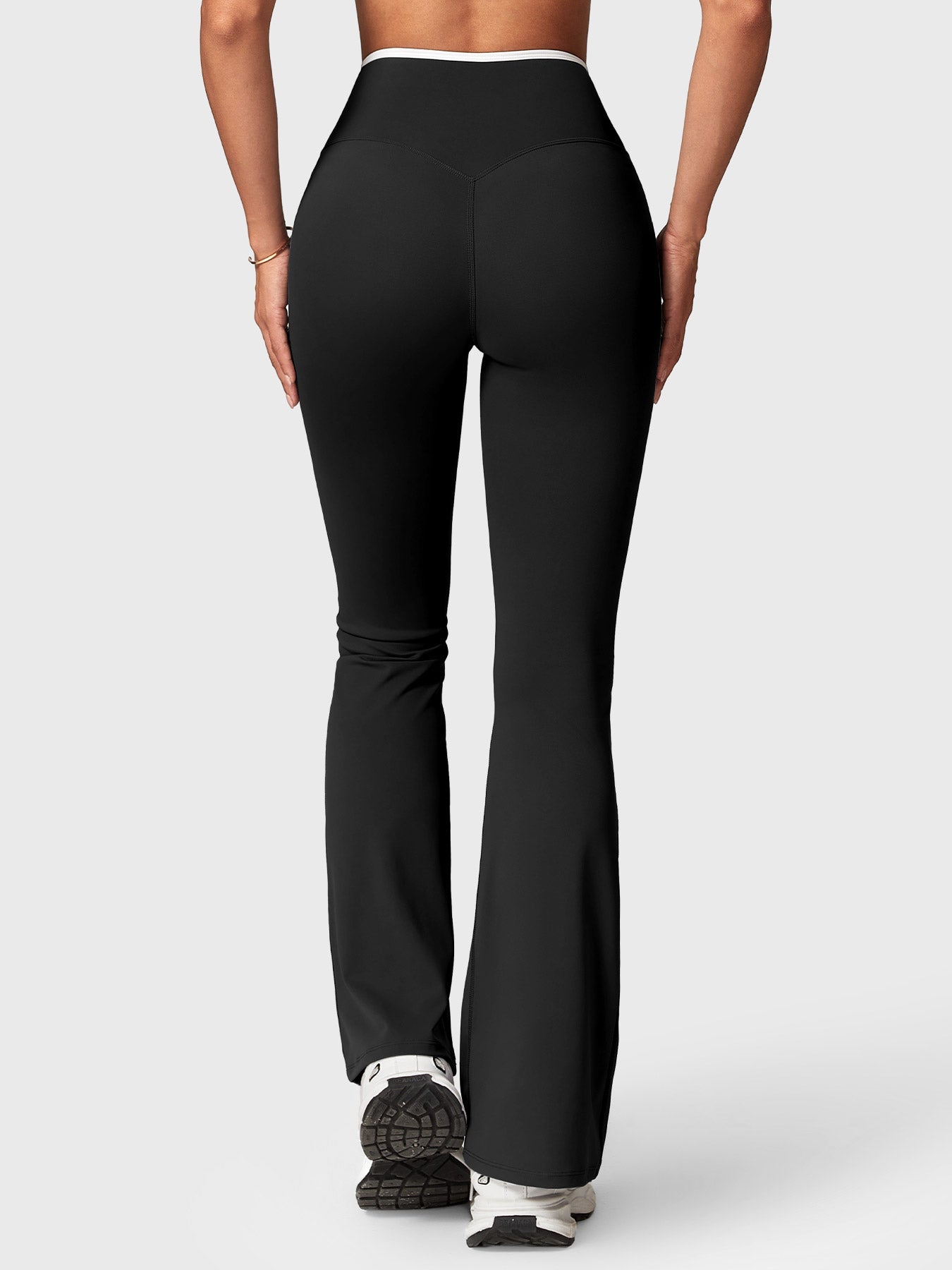 Lyne London™ | Contrast Trim Flare Leggings