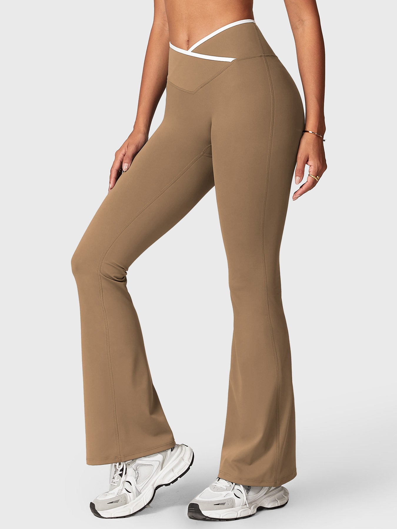 Lyne London™ | Contrast Trim Flare Leggings