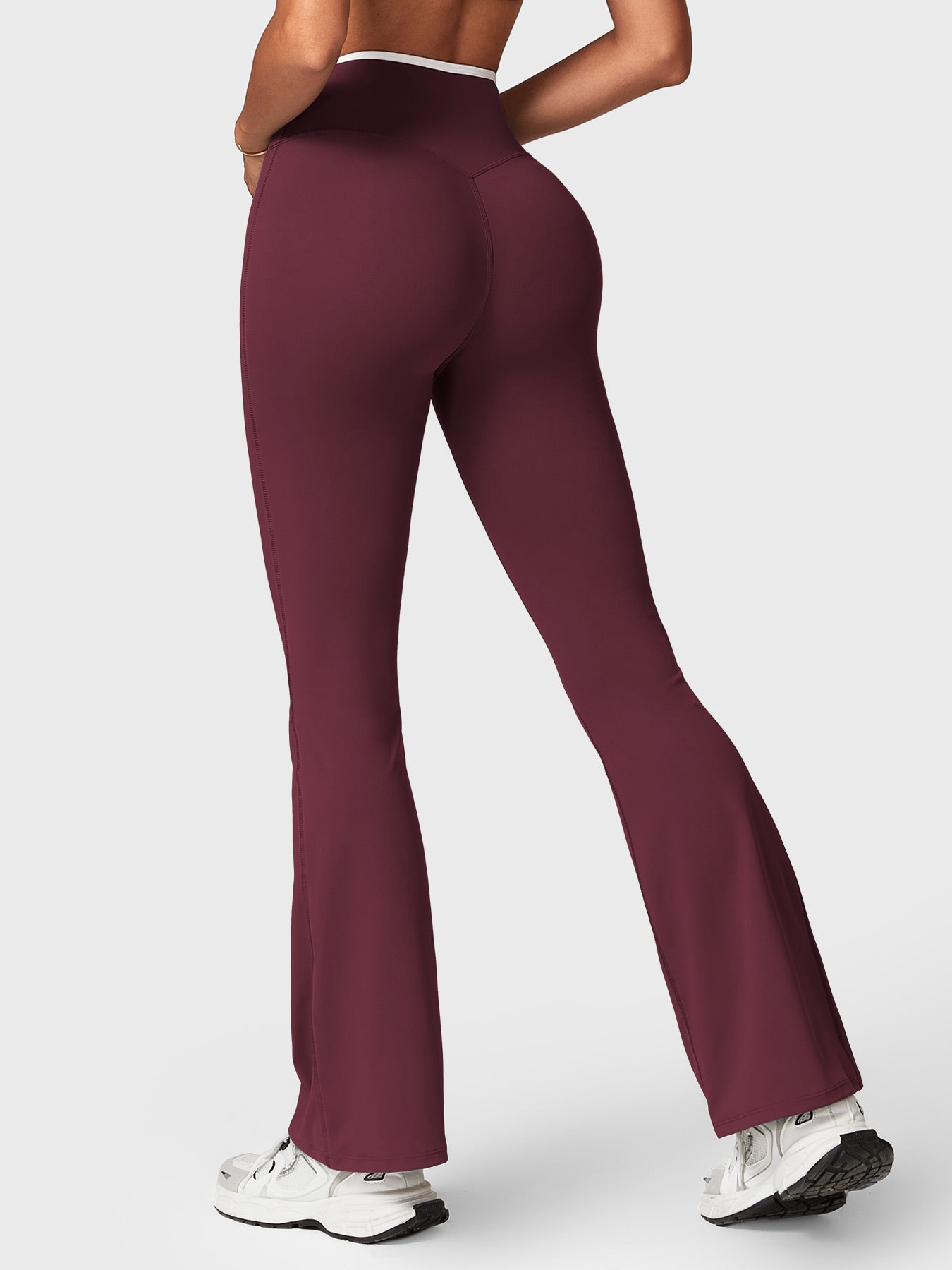 Lyne London™ | Contrast Trim Flare Leggings