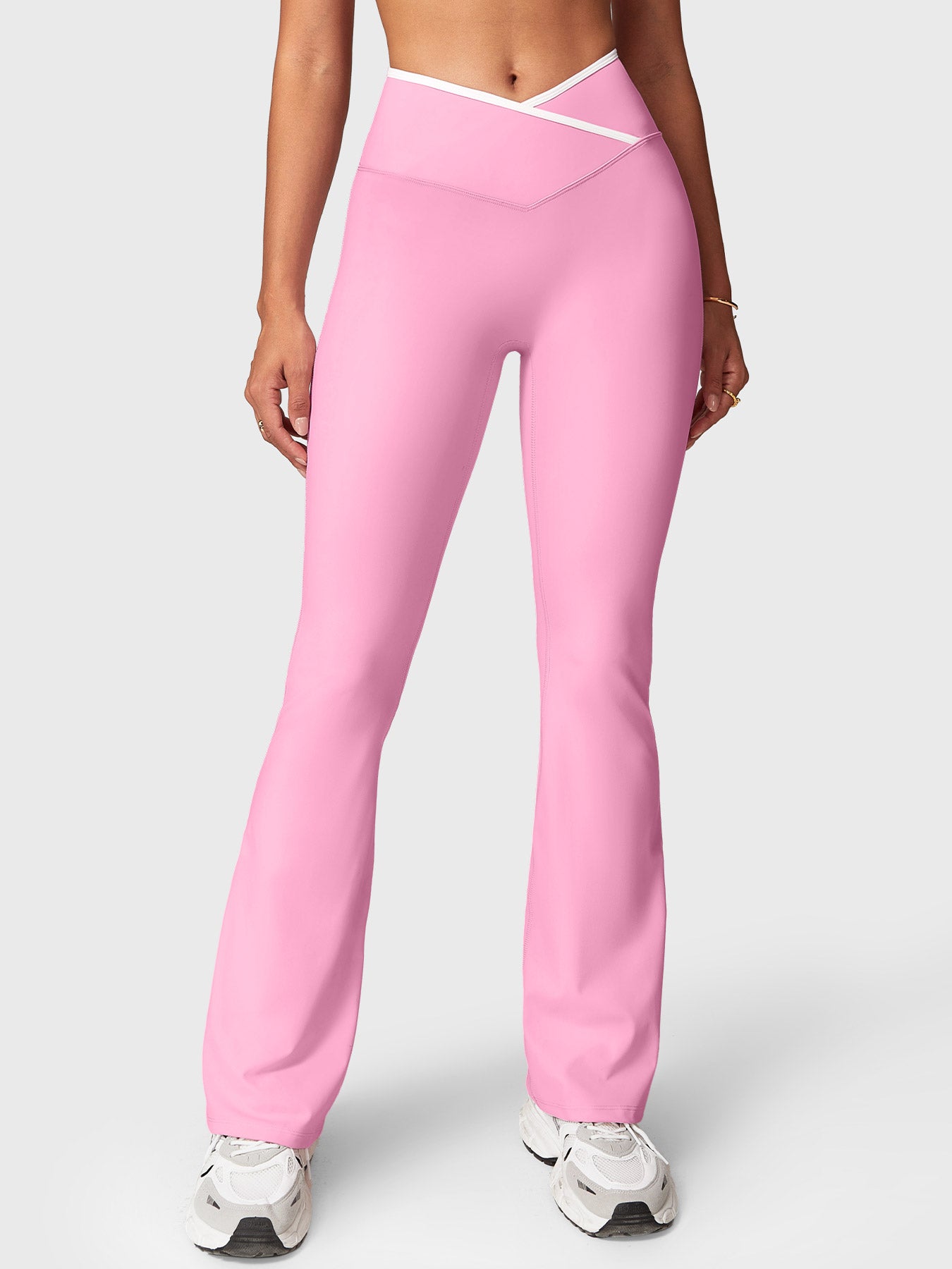 Lyne London™ | Contrast Trim Flare Leggings