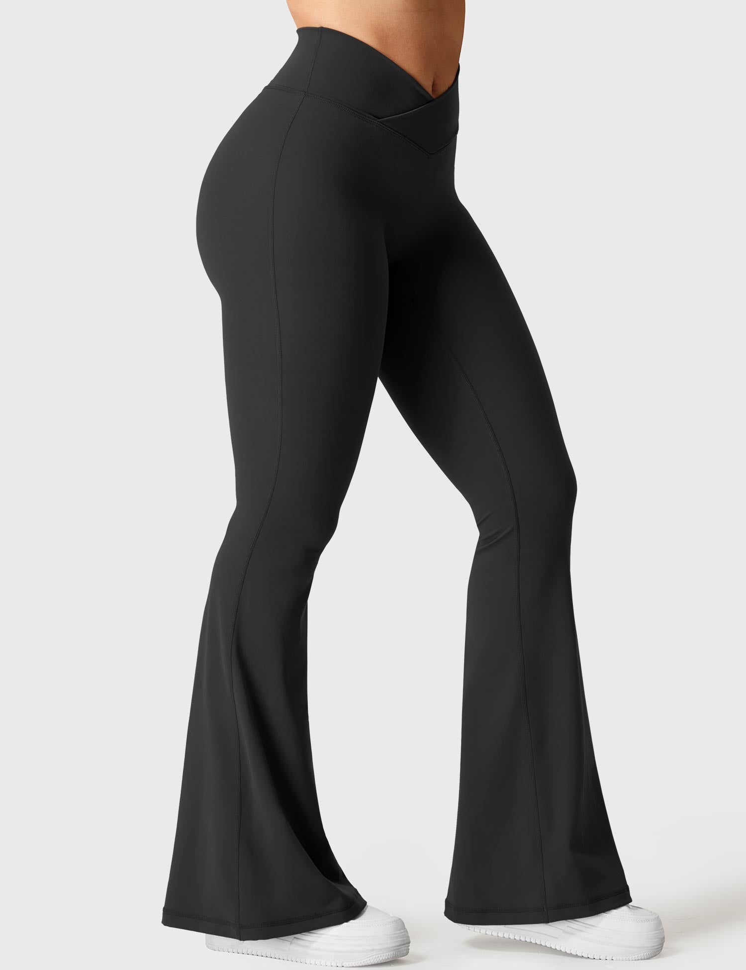 Lyne London™ | V-waistband Flare Leggings