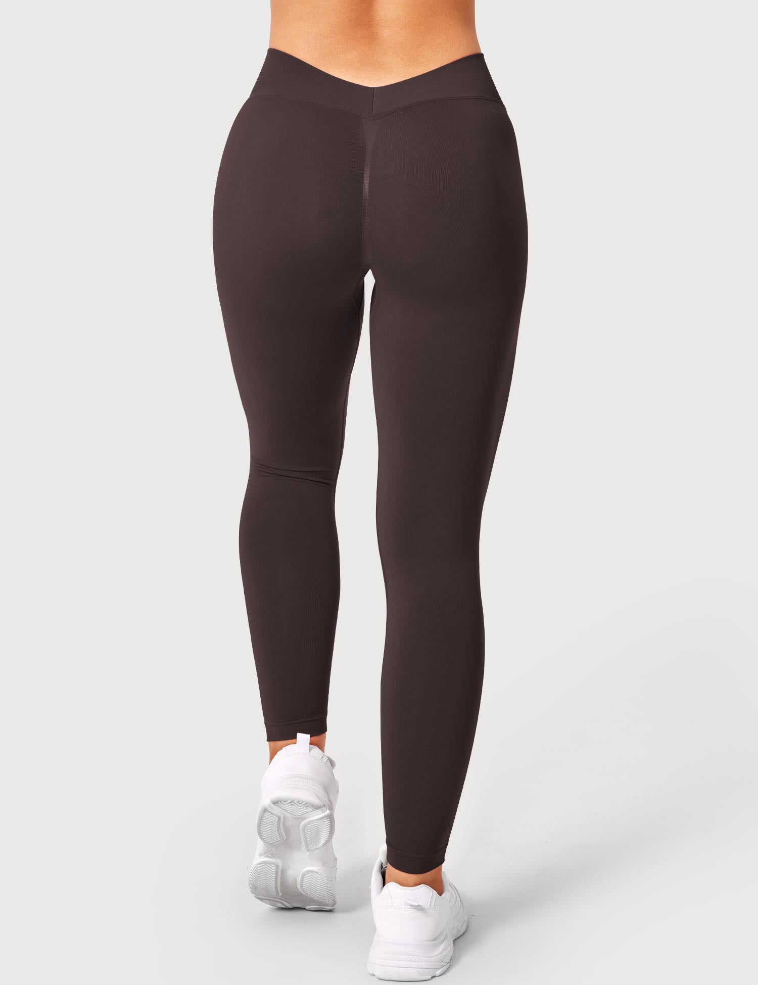 Lyne London™ | V-back Leggings