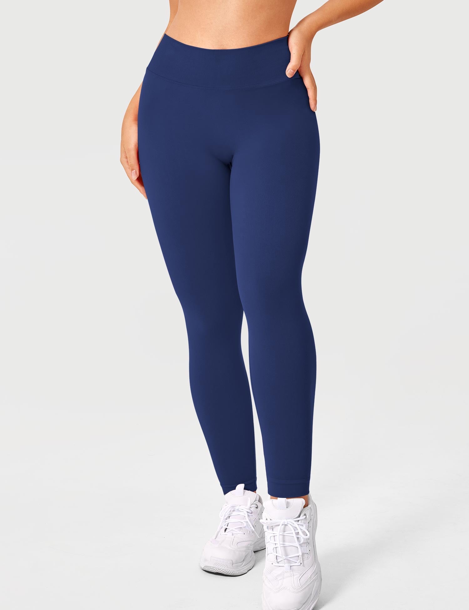 Lyne London™ | V-back Leggings