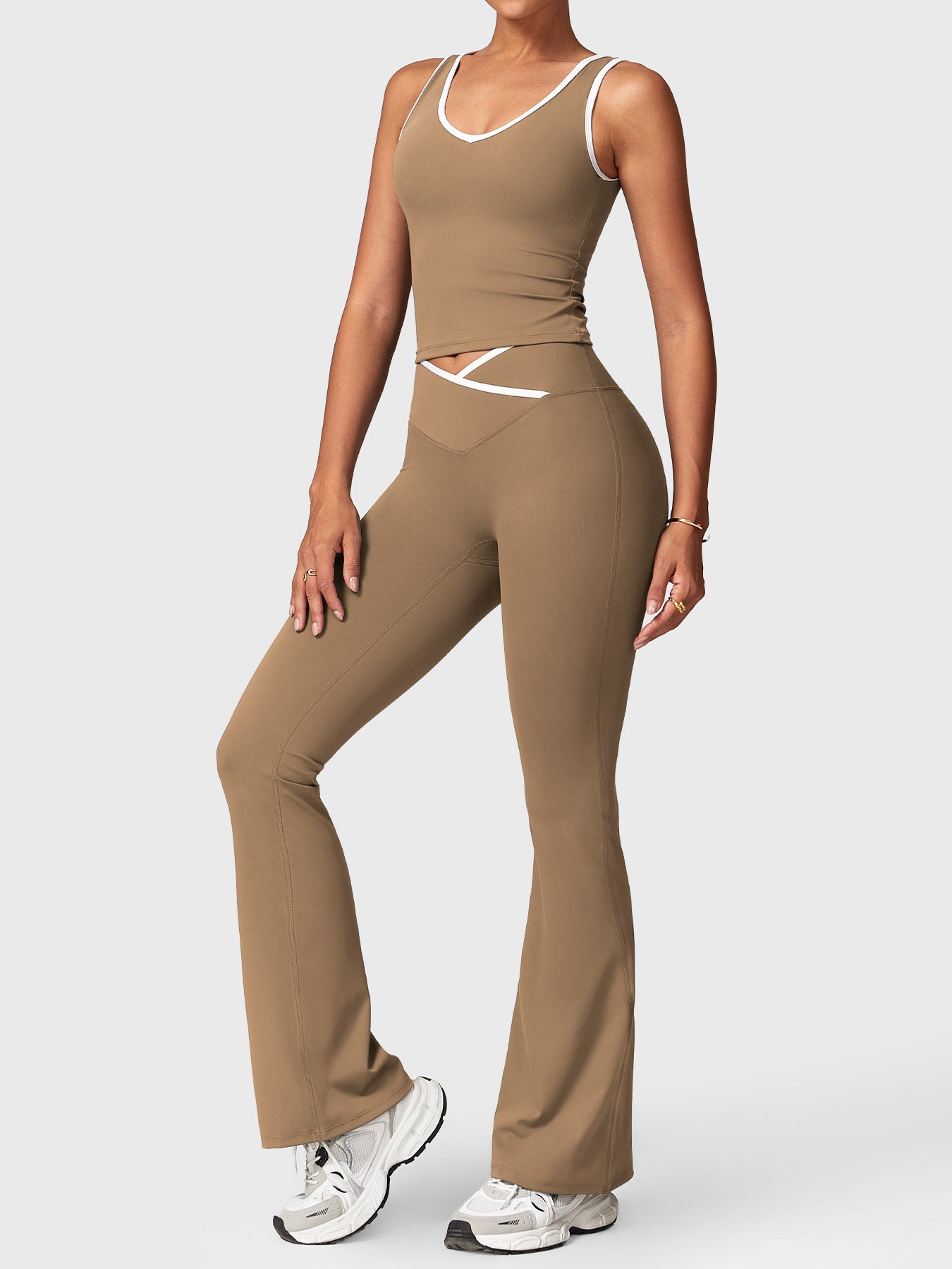 Lyne London™ | Contrast Trim Sports Set