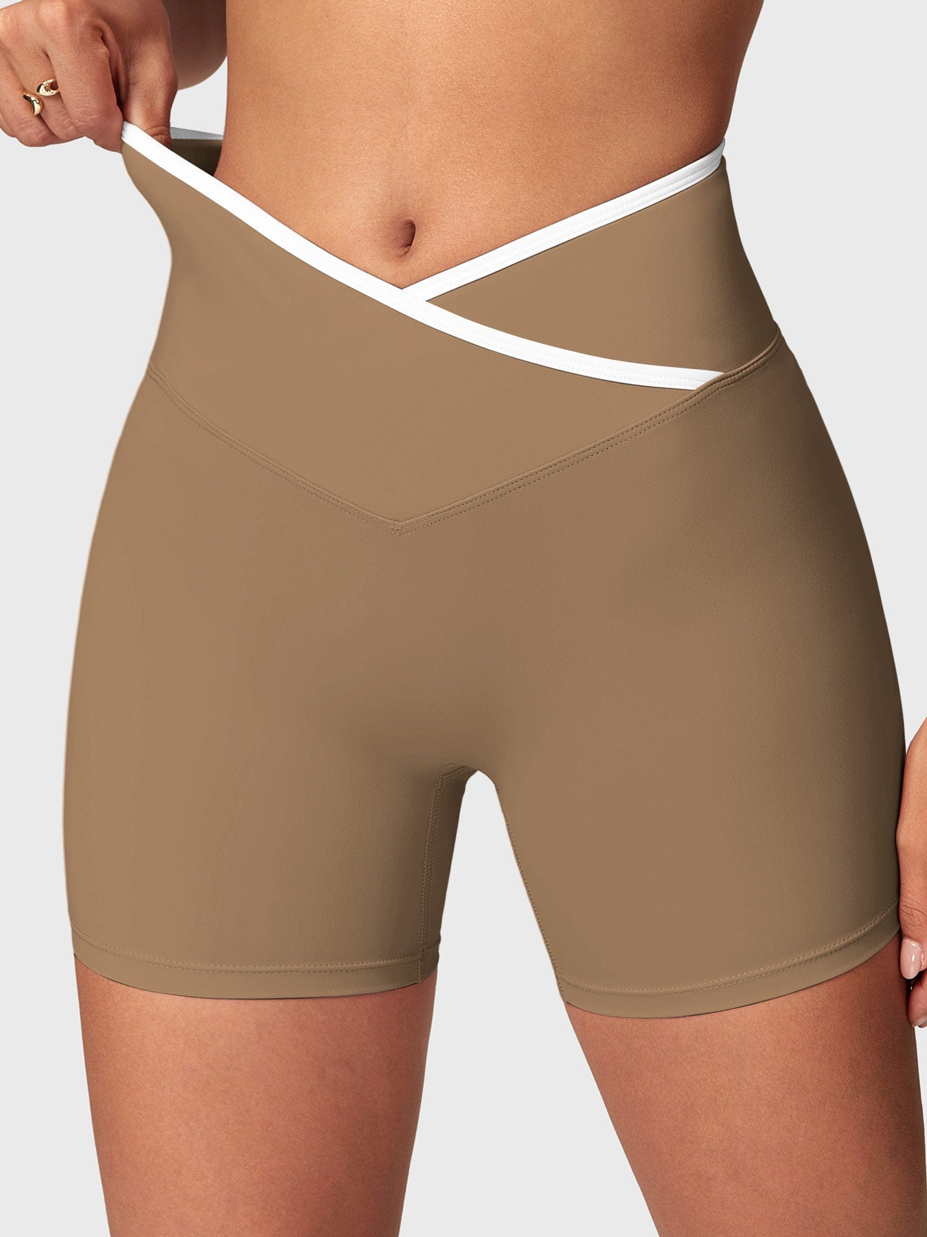 Lyne London™ | Contrast Trim Shorts Sports Set