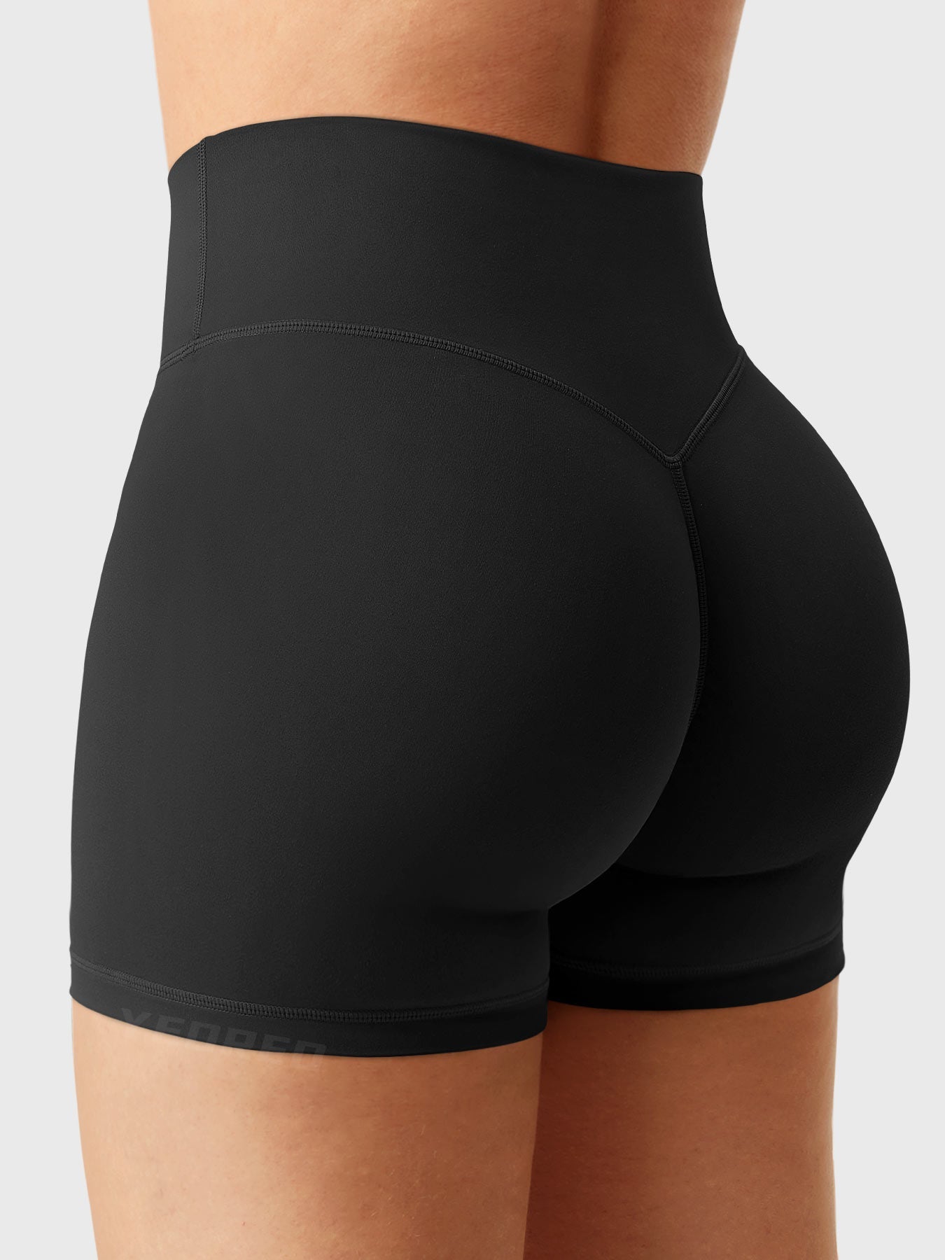 Lyne London™ | 4.5" Scrunch Shorts