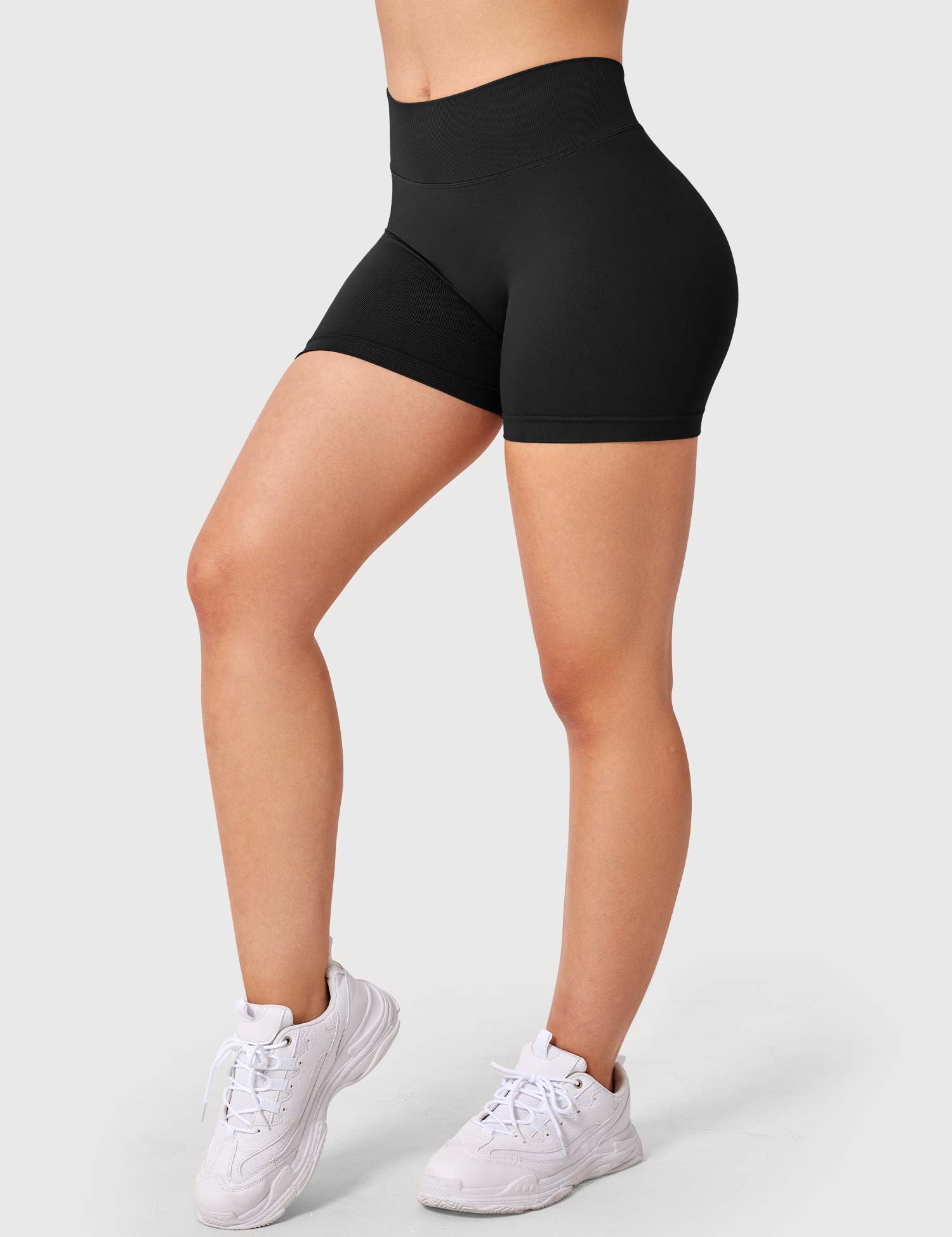 Lyne London™ |  V Cross Liz Seamless Shorts 3.6"